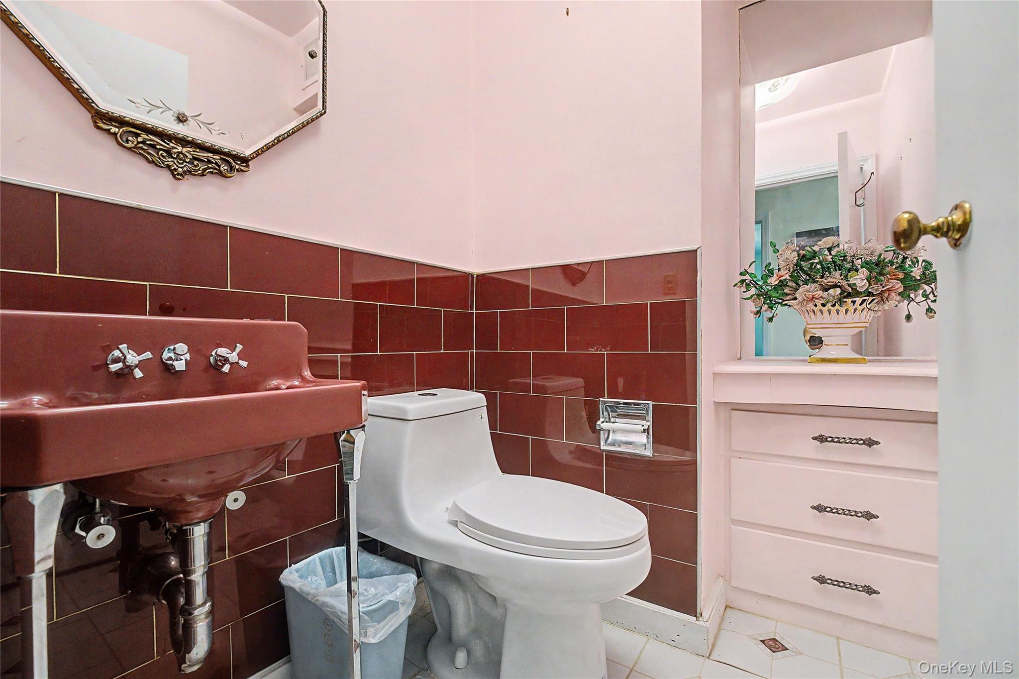 10 Hempton Road – For Rent photo 14