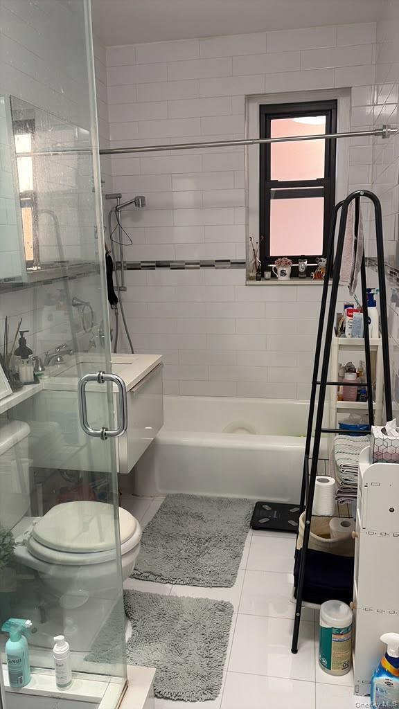 96 -11 65th Road, Unit 414 photo 9