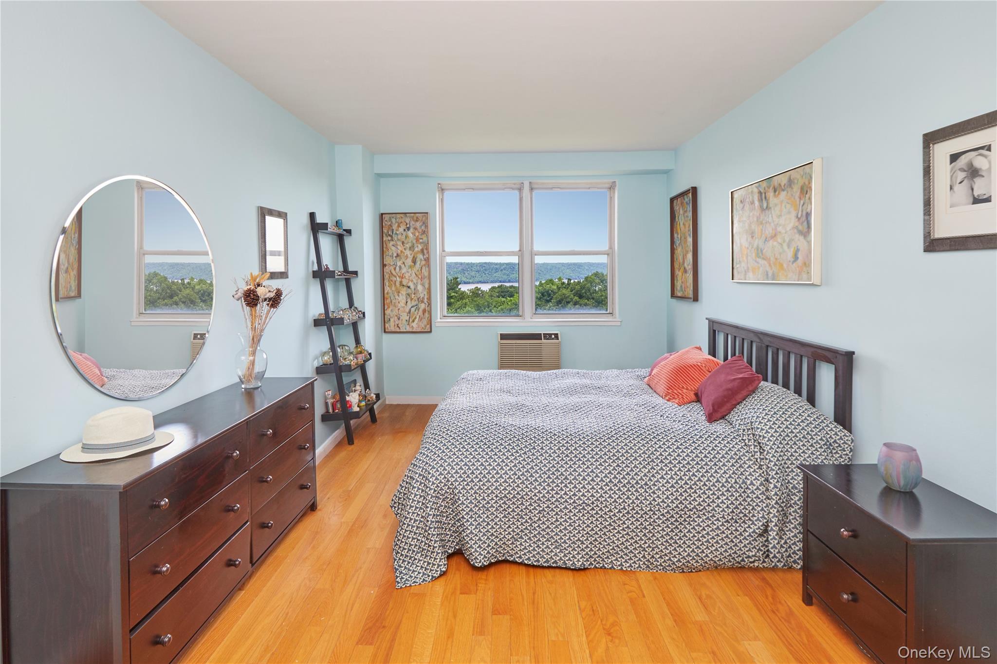 5900 Arlington Avenue, Unit 4B photo 10