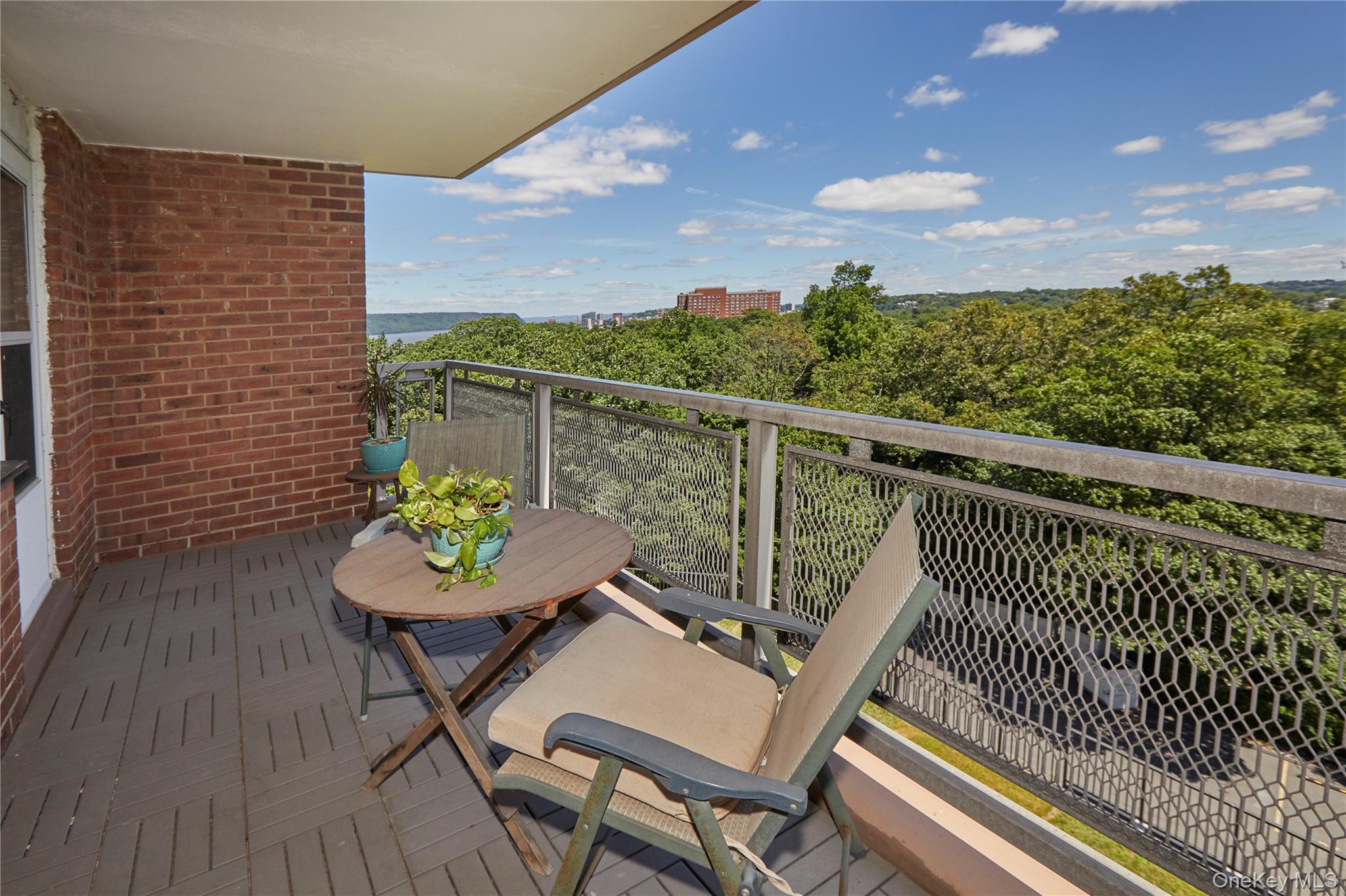 5900 Arlington Avenue, Unit 4B photo 12