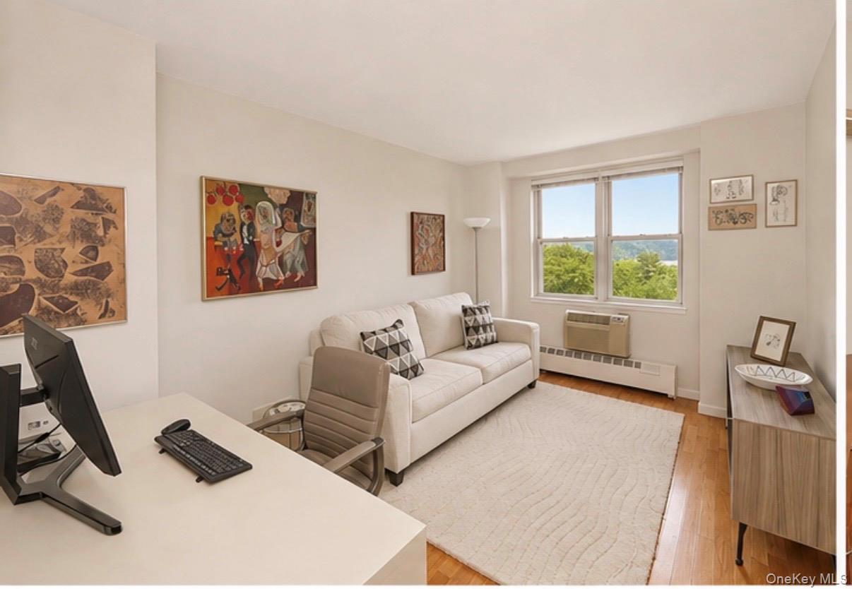 5900 Arlington Avenue, Unit 4B photo 6