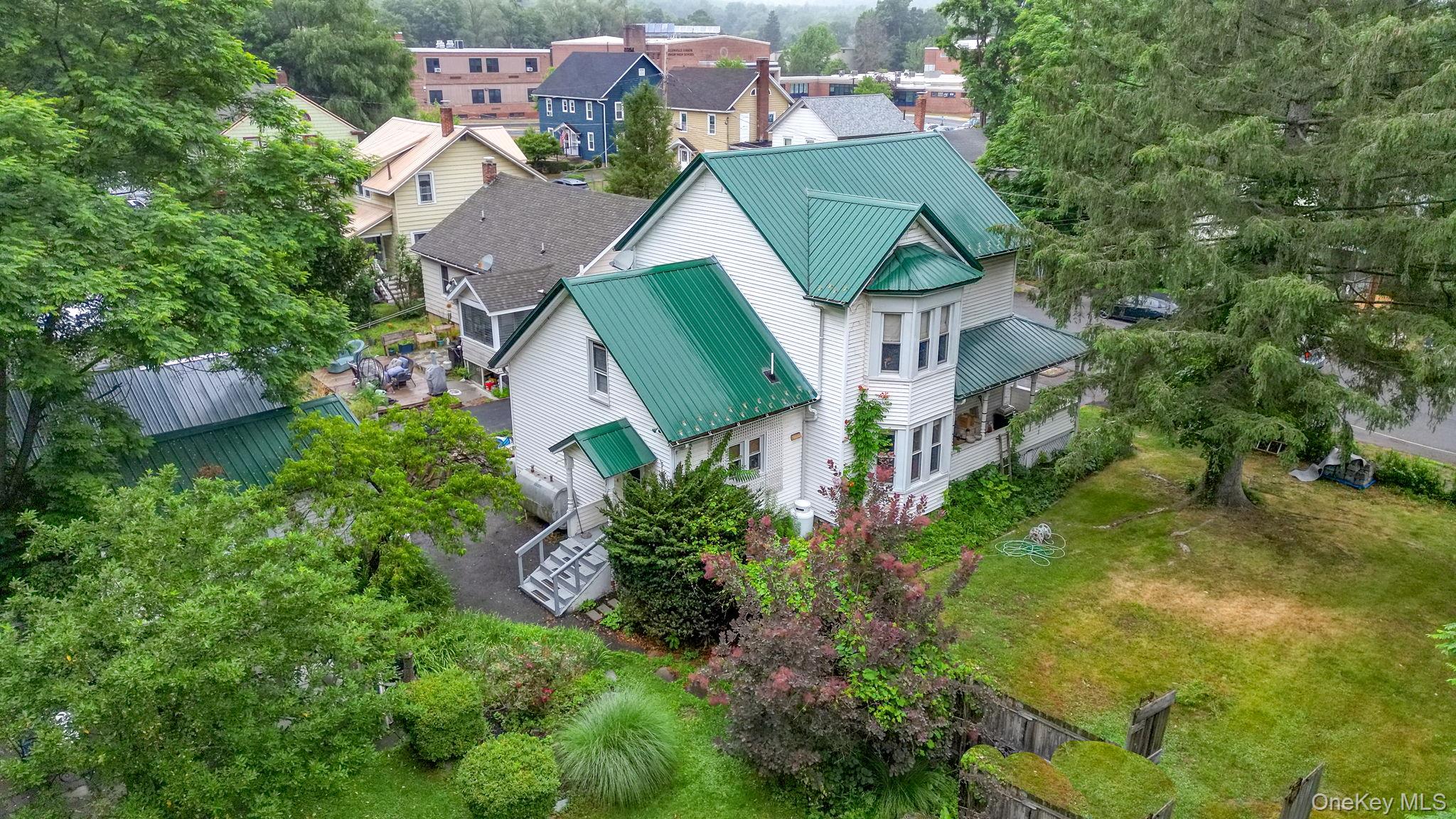 8 Bartlett Street – For Sale photo 31