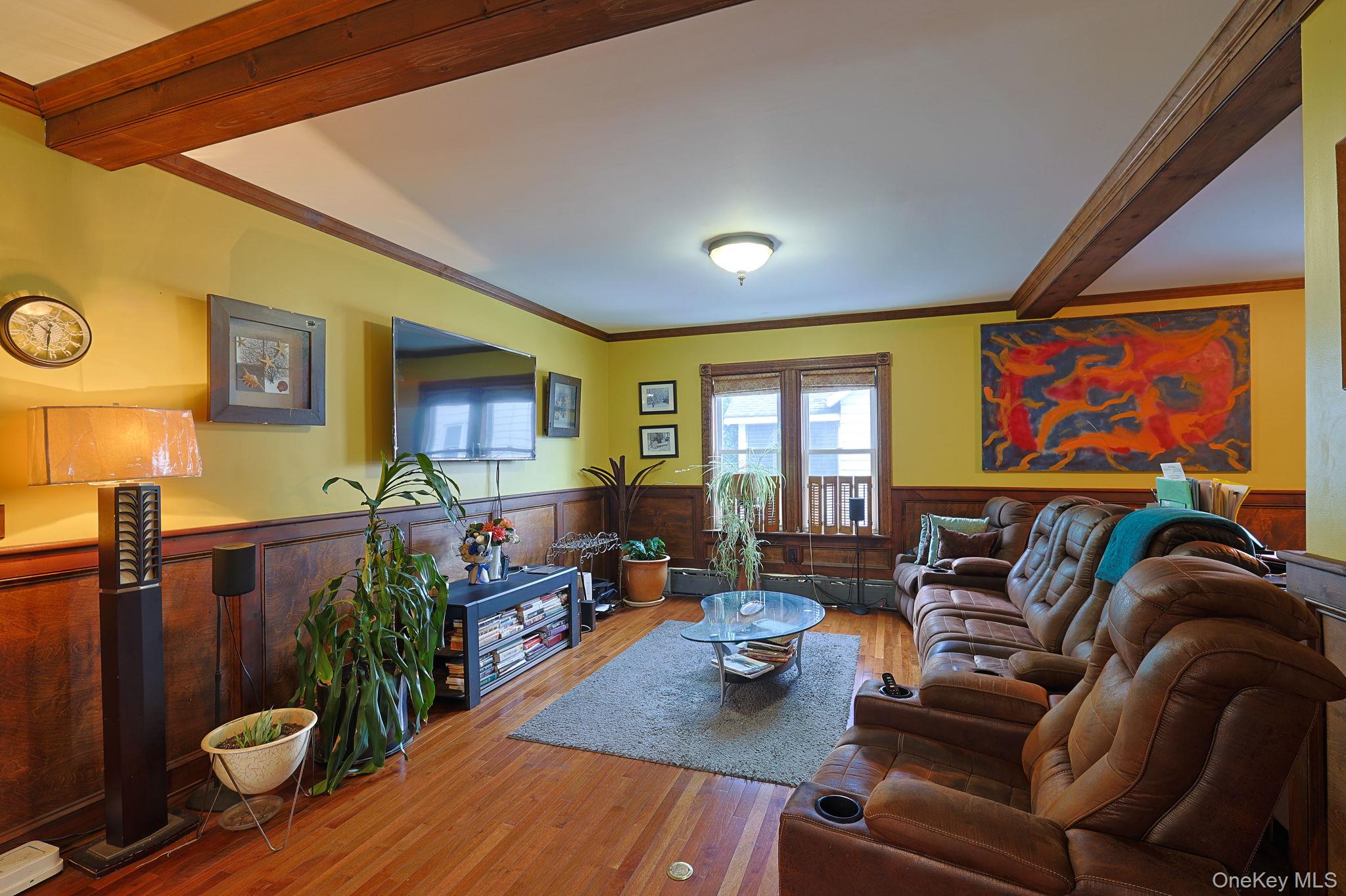 8 Bartlett Street – For Sale photo 13