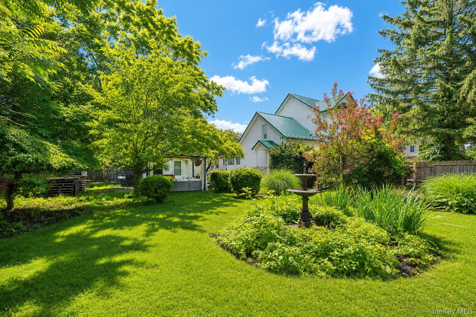 8 Bartlett Street – For Sale photo 41