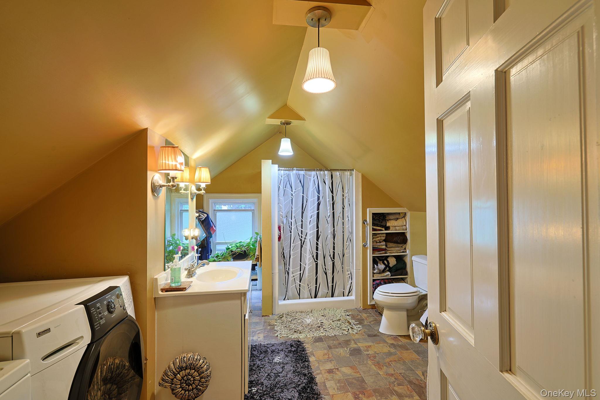 8 Bartlett Street – For Sale photo 26