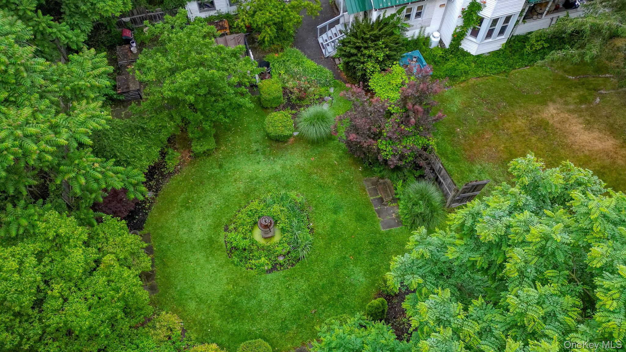 8 Bartlett Street – For Sale photo 33