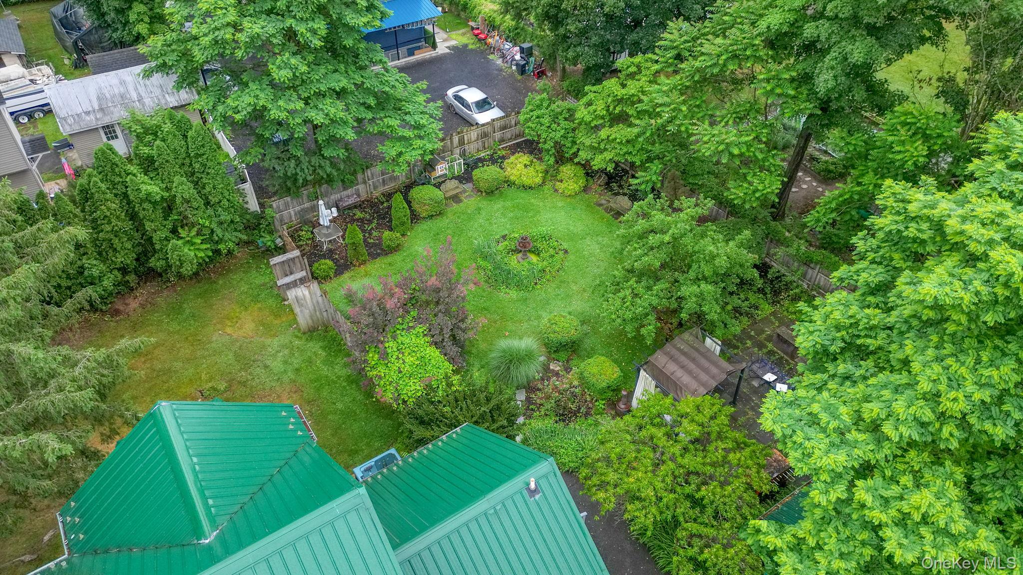 8 Bartlett Street – For Sale photo 36