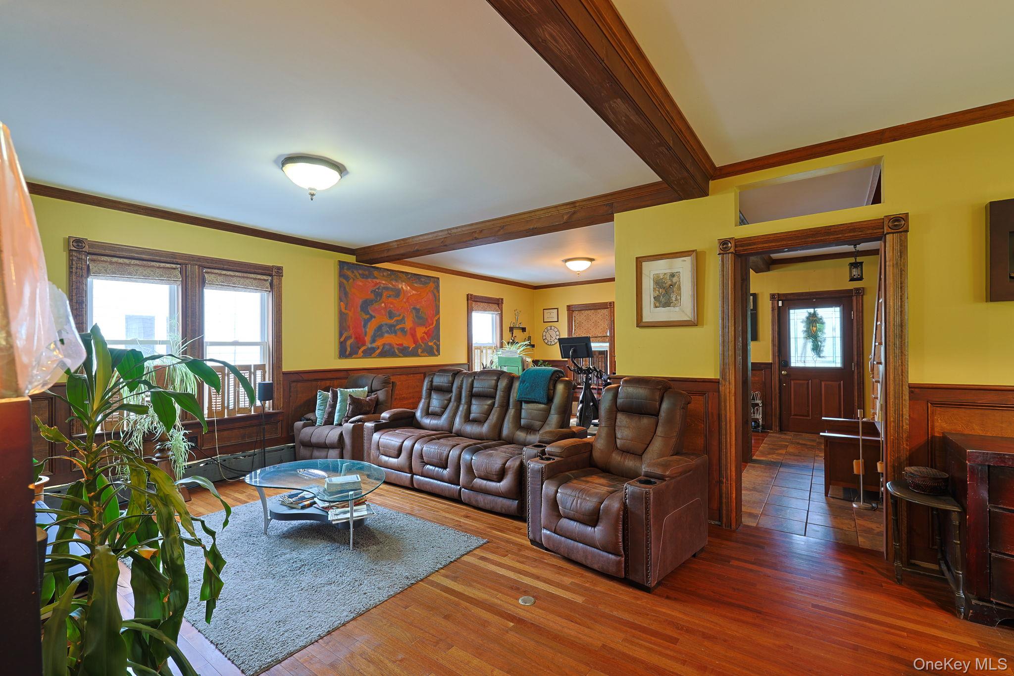 8 Bartlett Street – For Sale photo 14