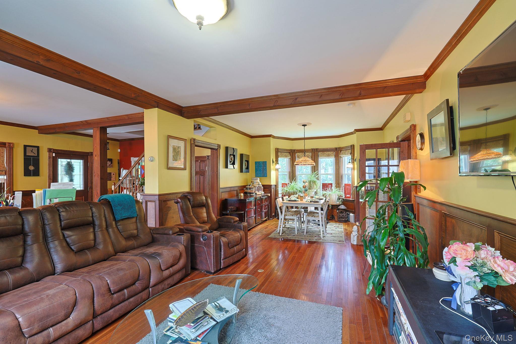 8 Bartlett Street – For Sale photo 15