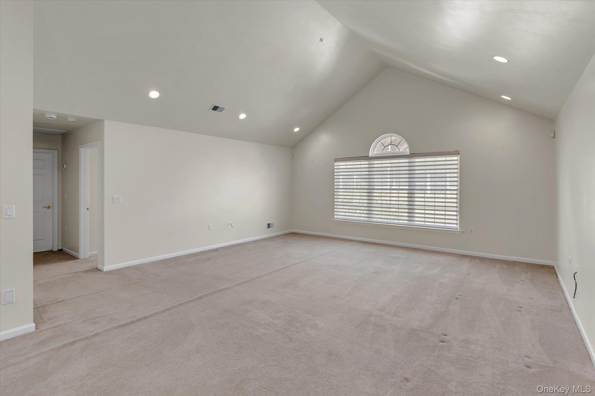 160 Christine Drive – For Sale photo 5