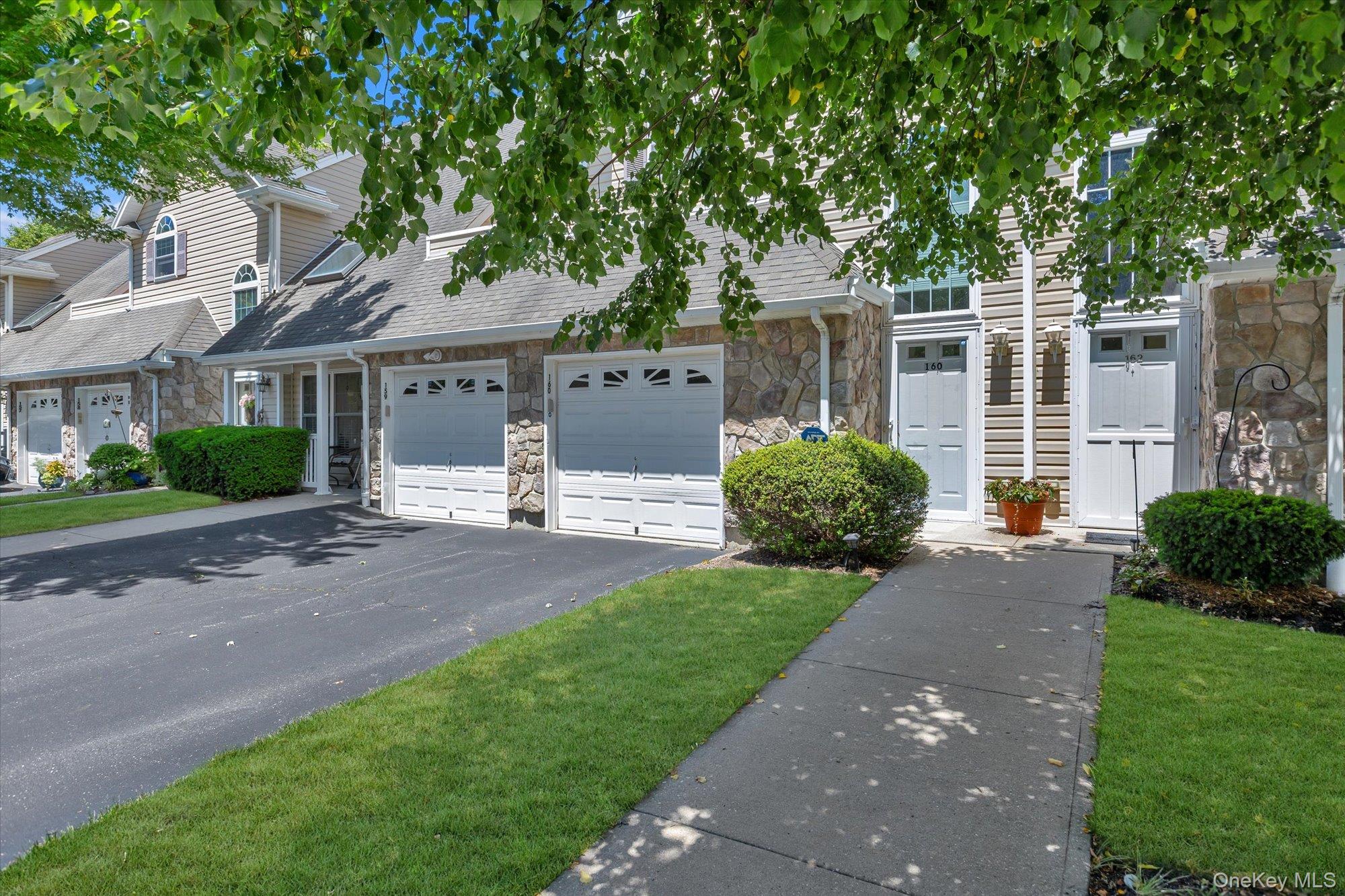 160 Christine Drive – For Sale