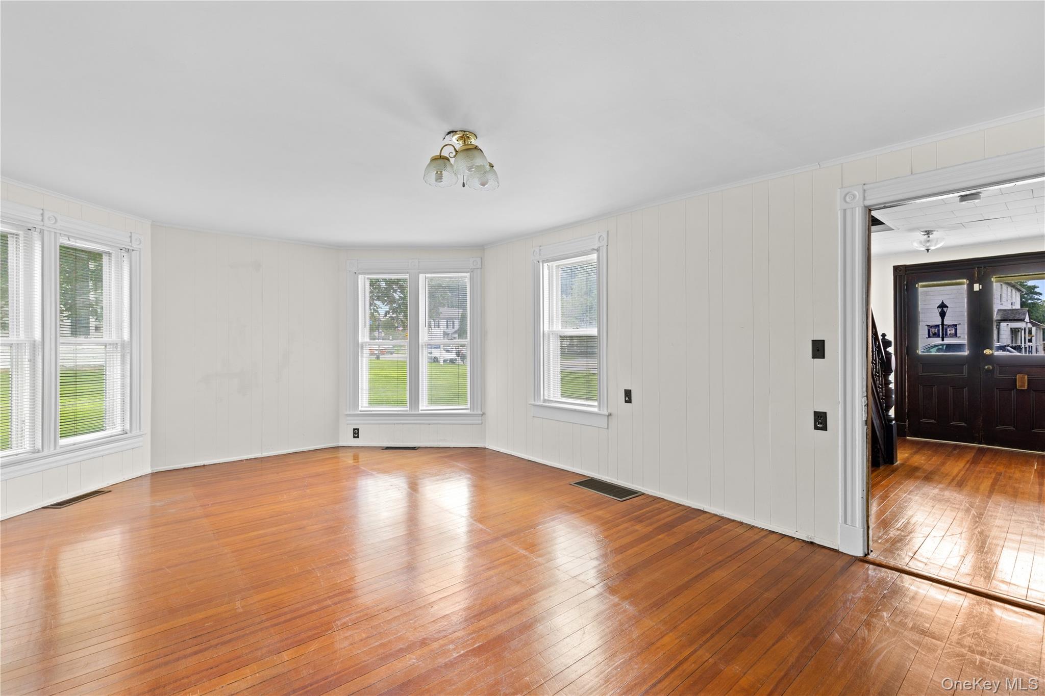 1586 Main Road – For Rent photo 5