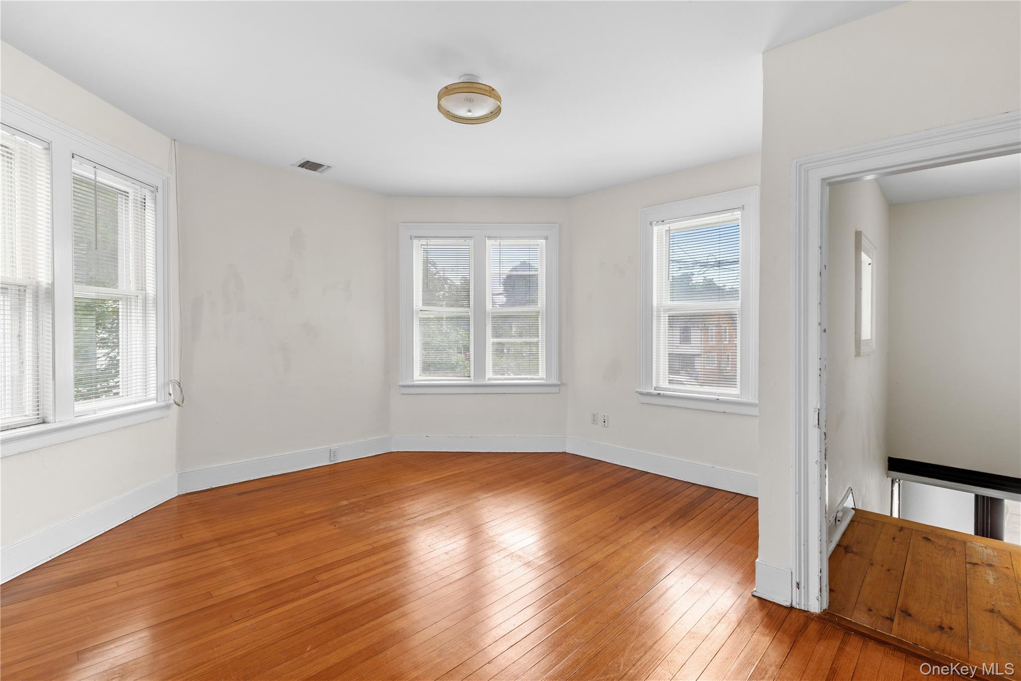 1586 Main Road – For Rent photo 12