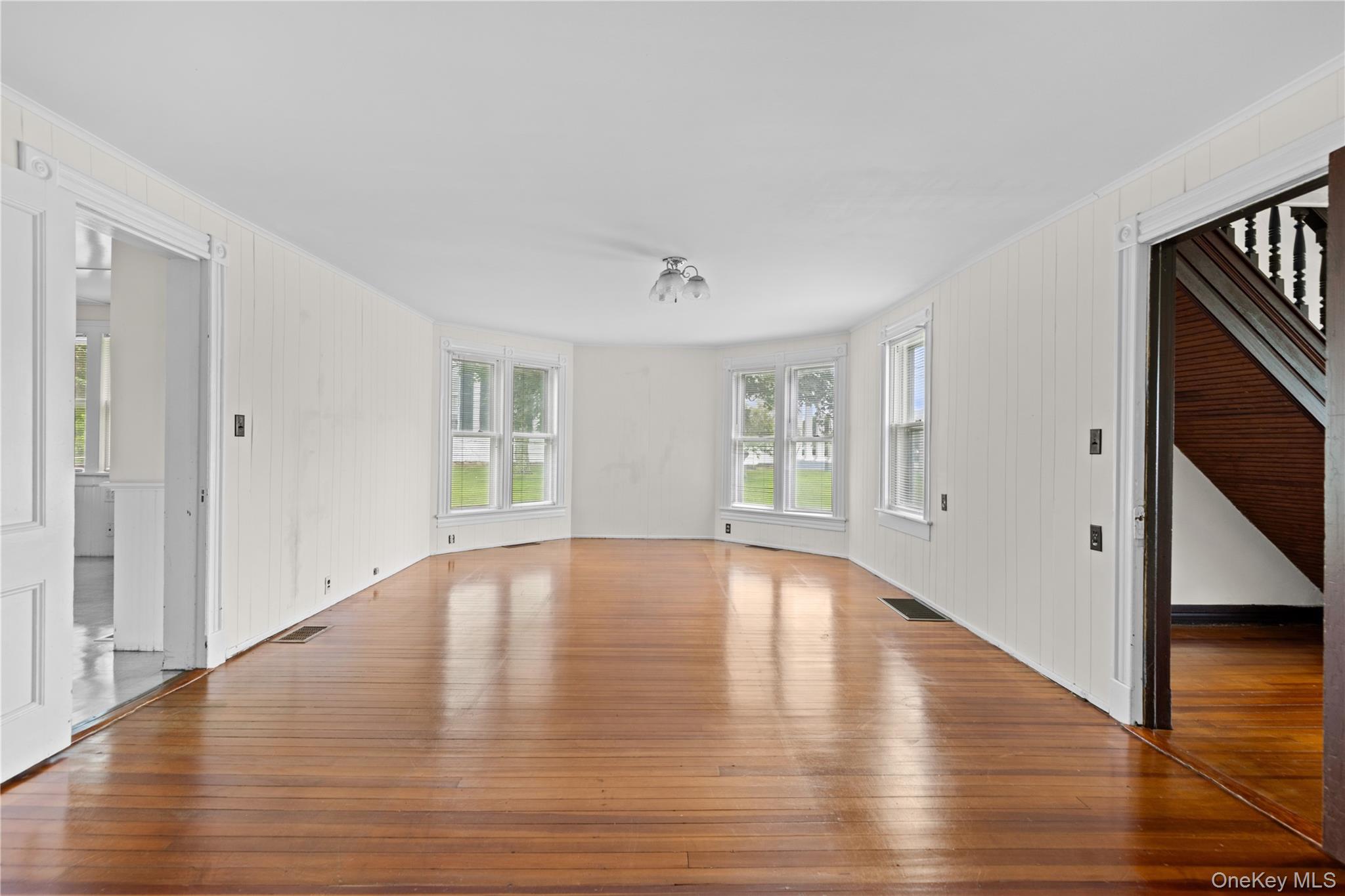 1586 Main Road – For Rent photo 7