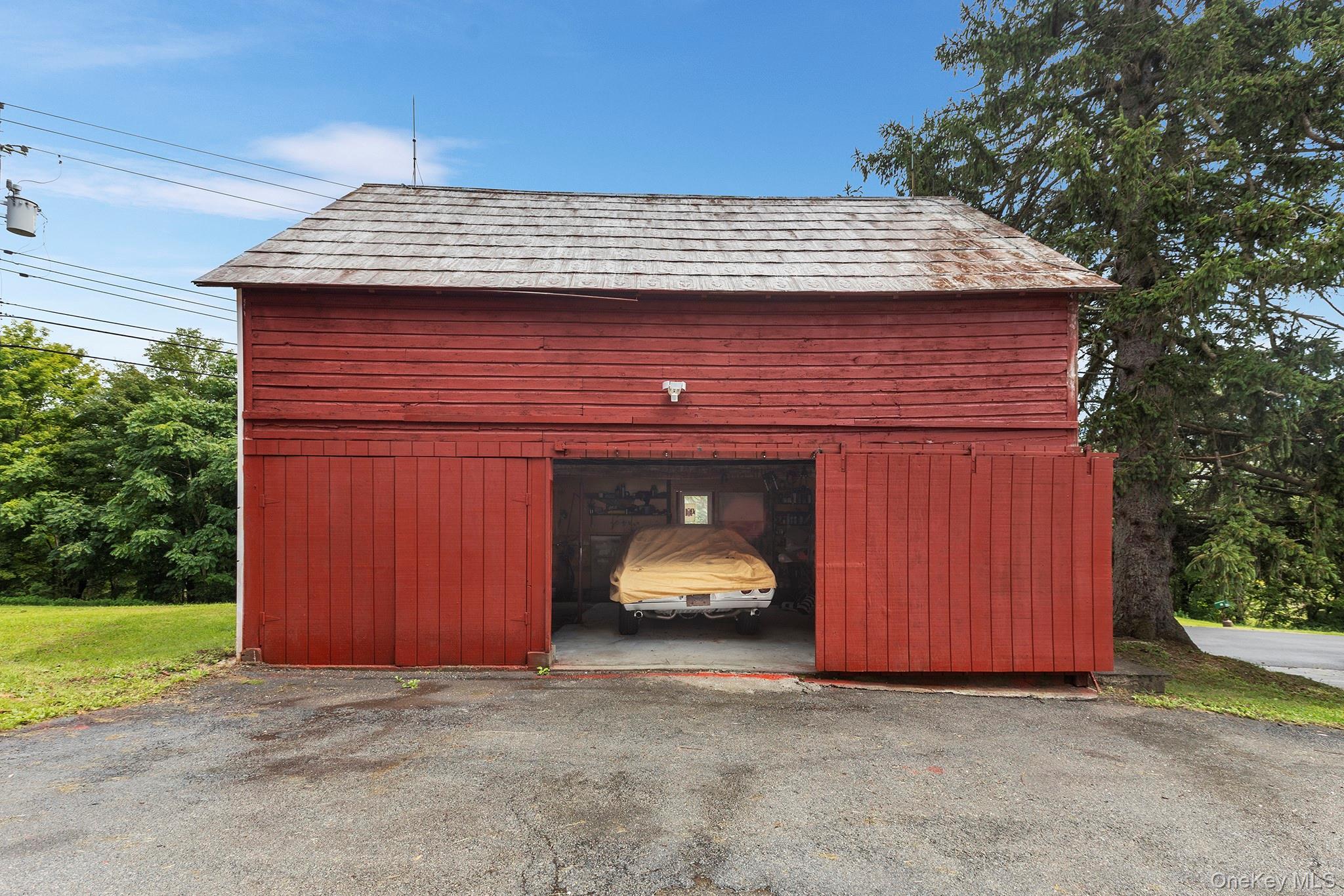 37 S Plank Road – For Sale photo 22