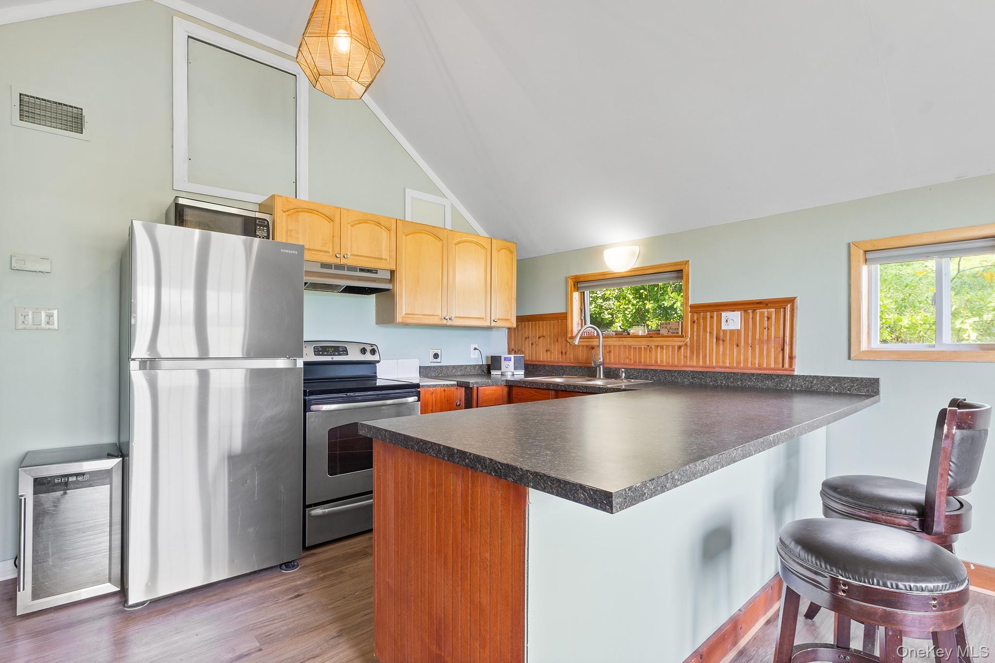37 S Plank Road – For Sale photo 18