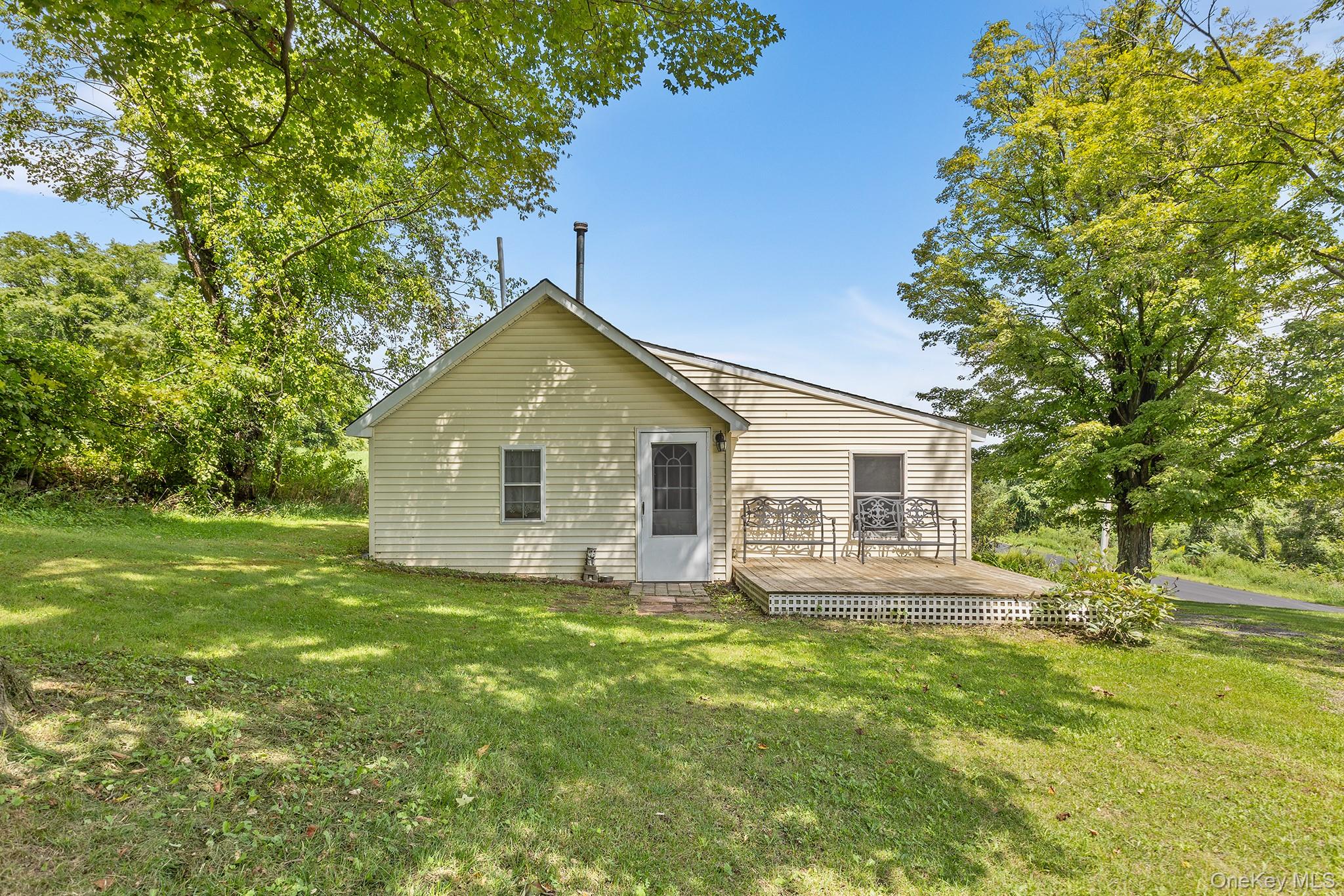 37 S Plank Road – For Sale photo 17