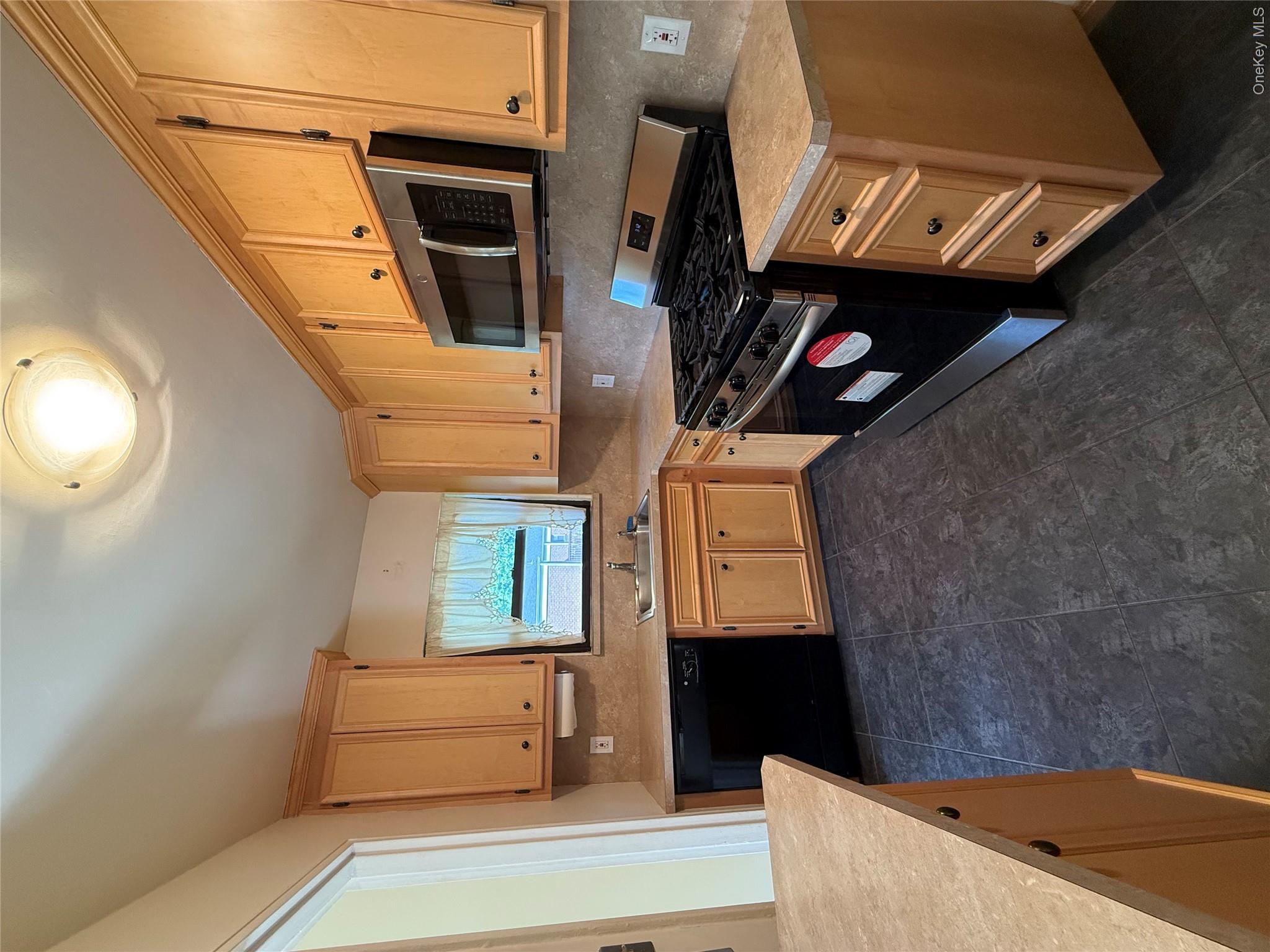 1201 E Broadway, Unit H-22 photo 10