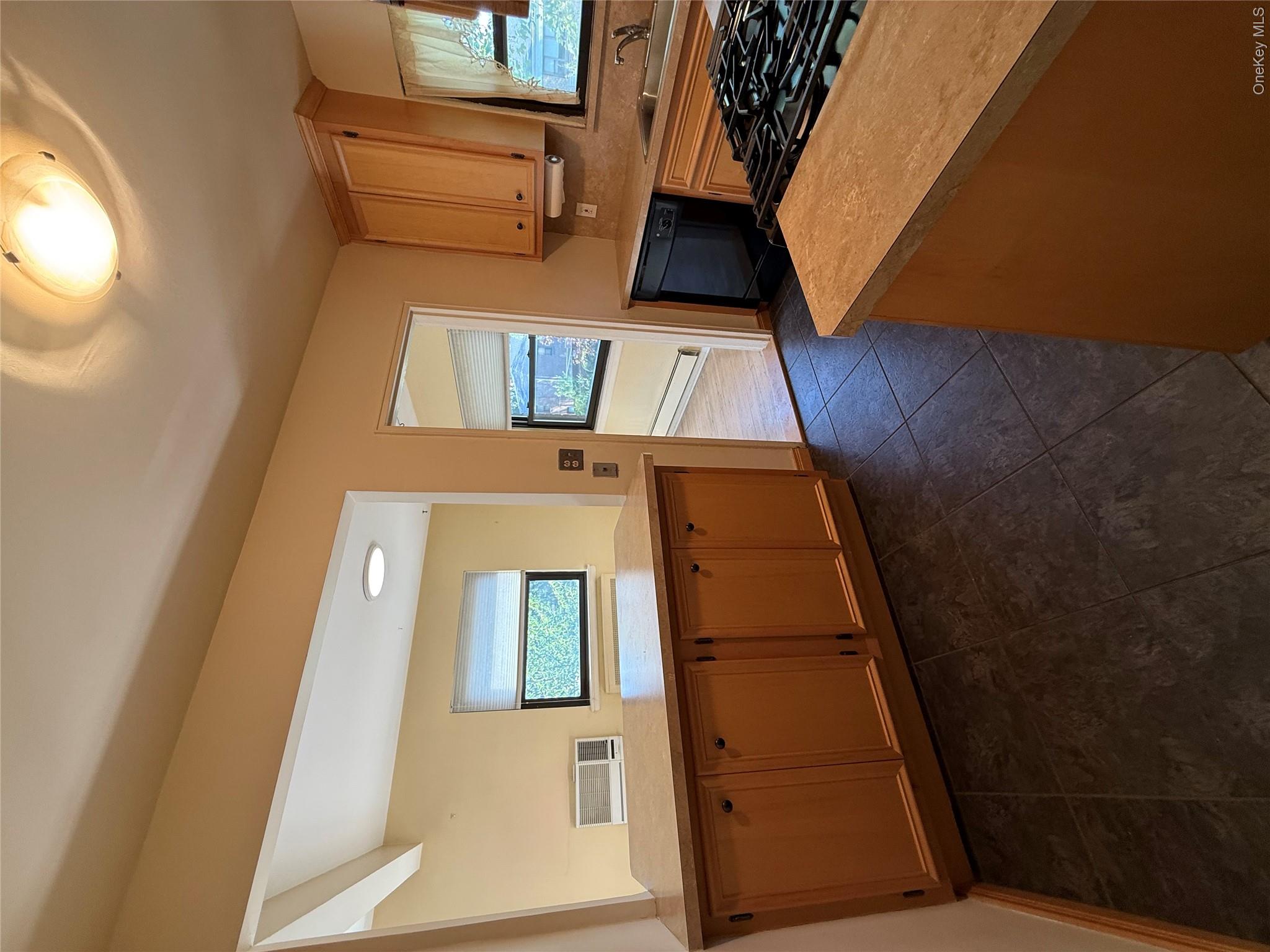1201 E Broadway, Unit H-22 photo 8