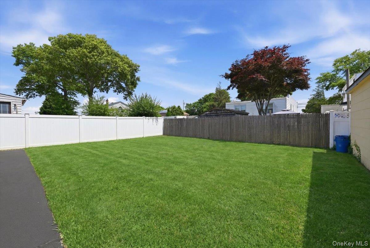 20 Wyona Avenue – For Sale photo 30
