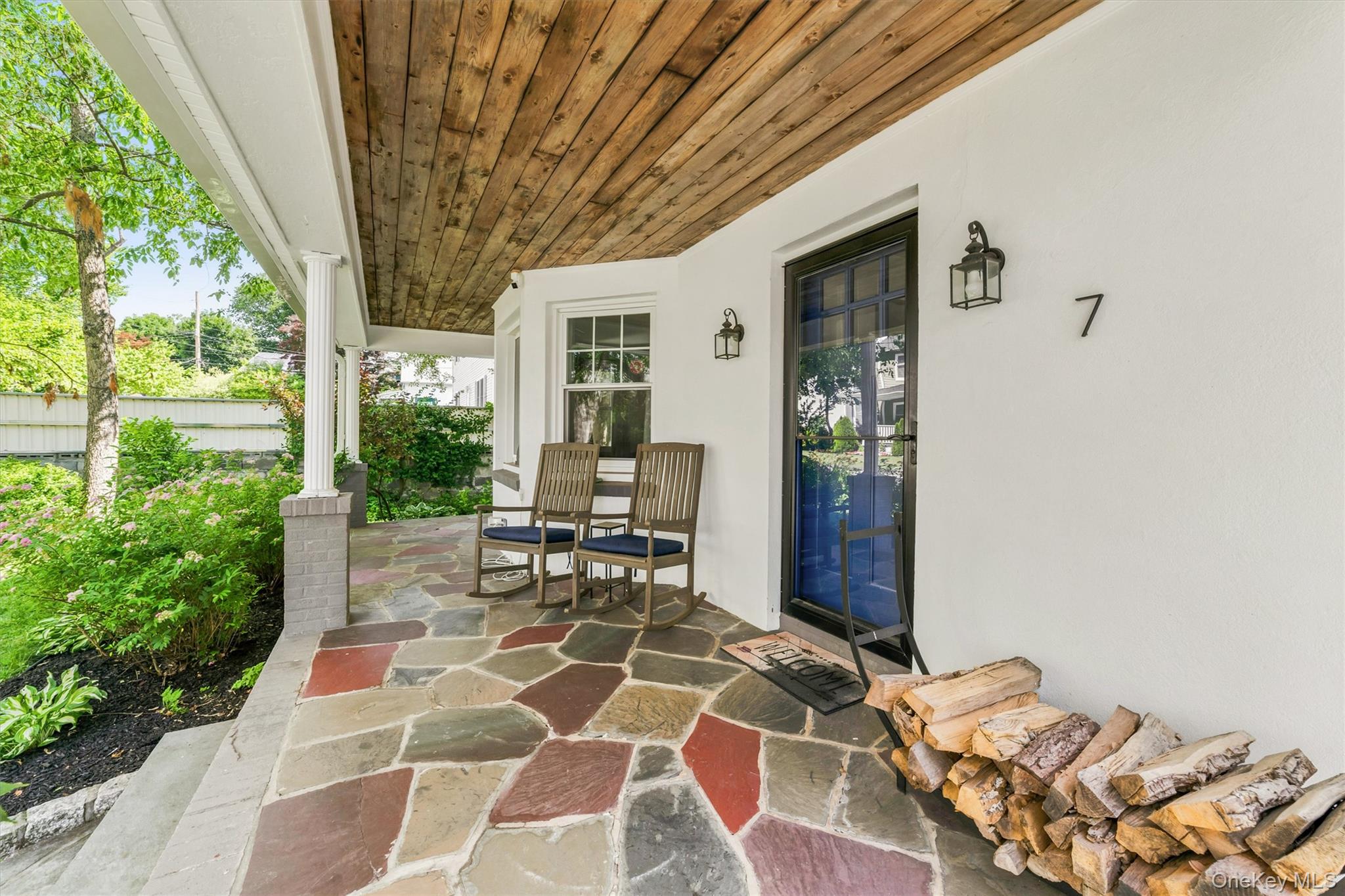 7 Brook Place – For Sale photo 4