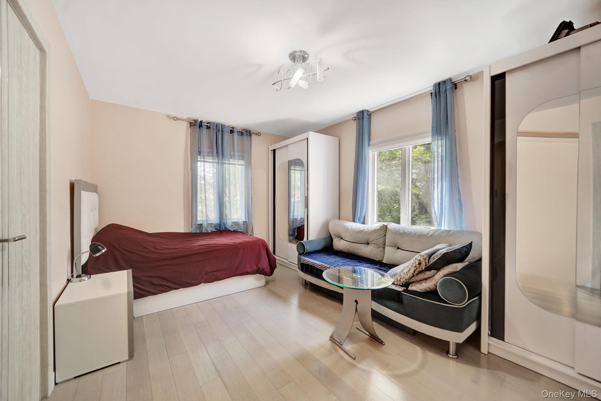 180-15 Aberdeen Road – For Sale photo 38