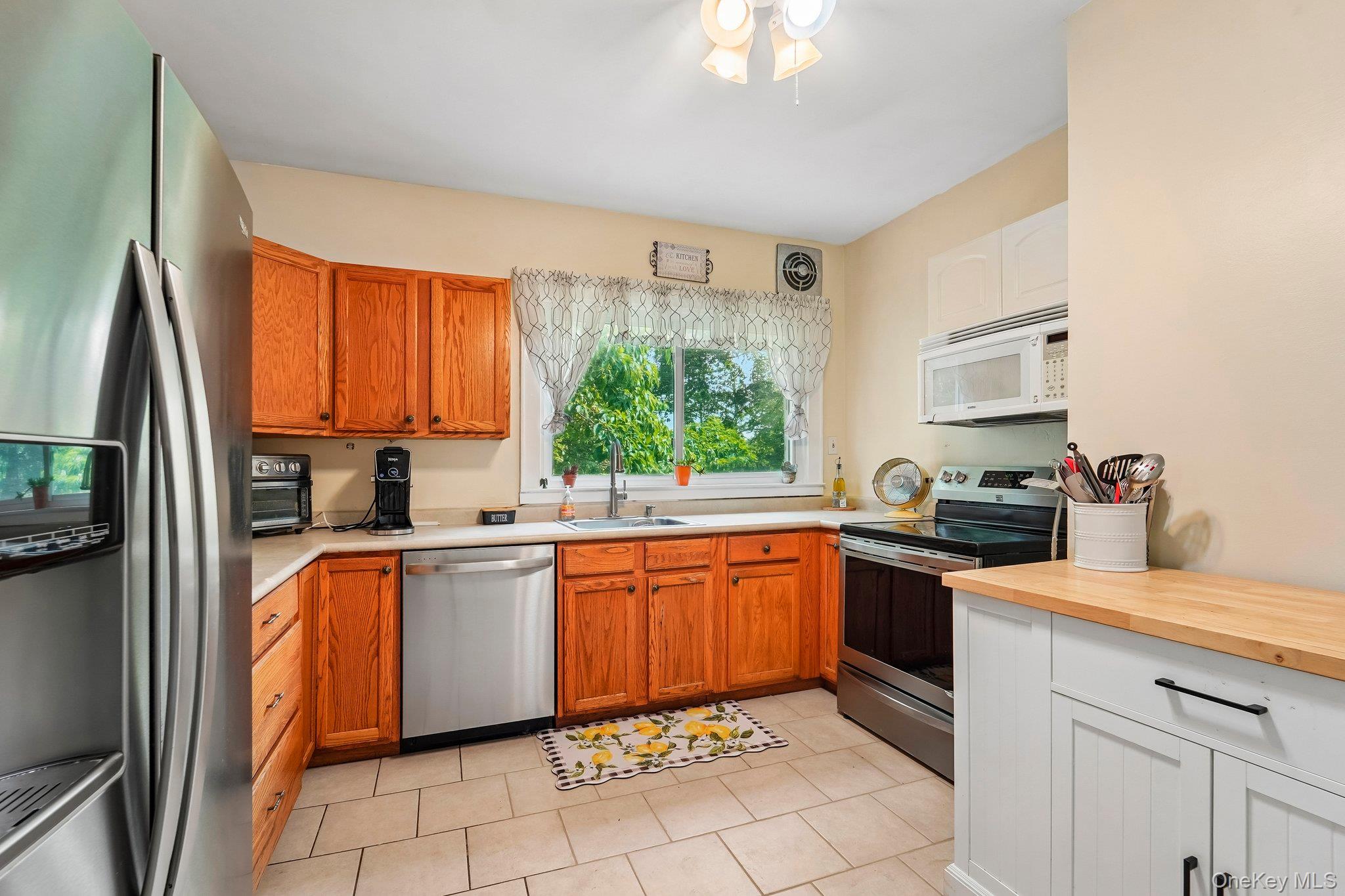 77 Baron De Hirsch Road – For Sale photo 8