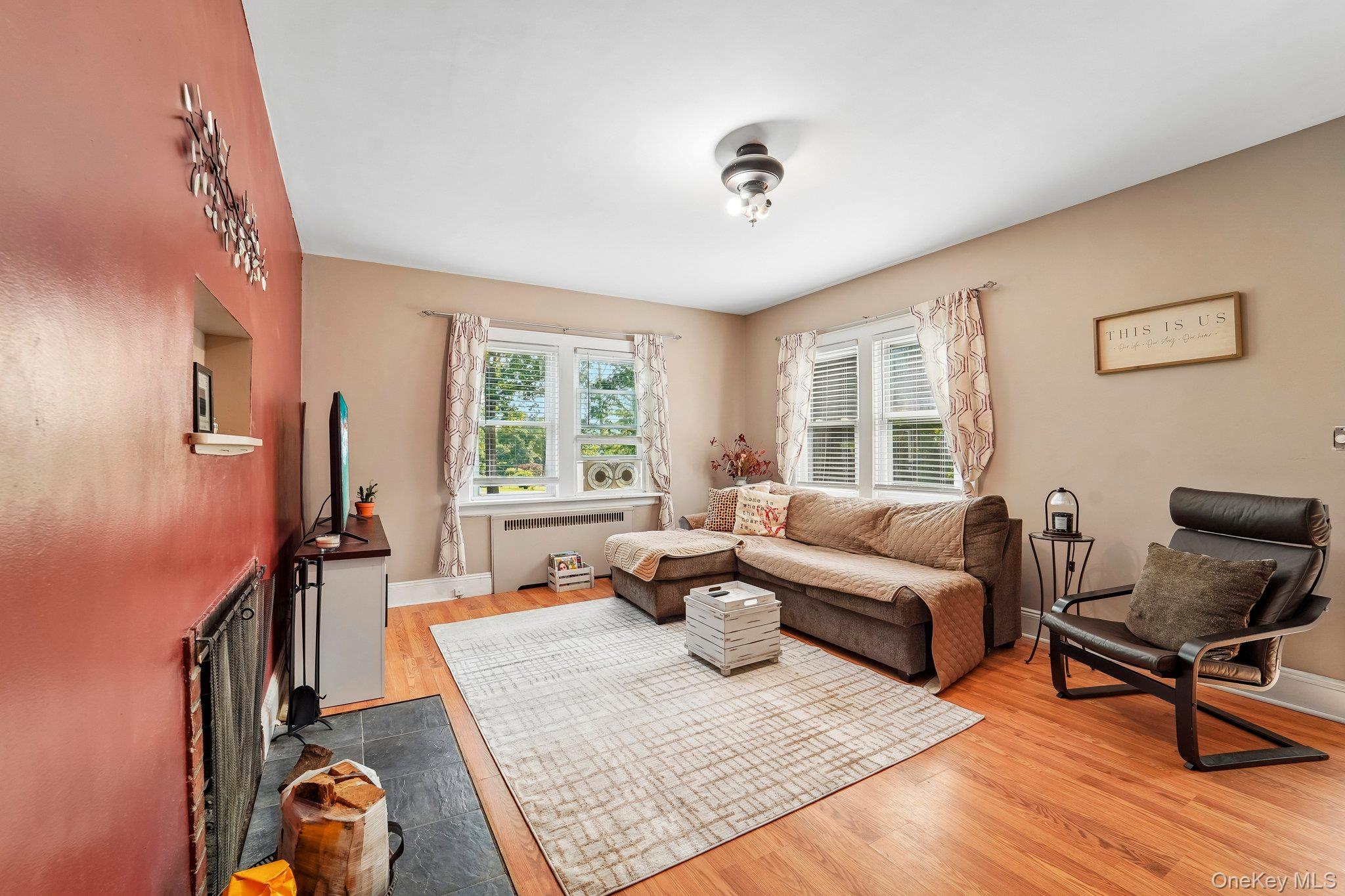 77 Baron De Hirsch Road – For Sale photo 4