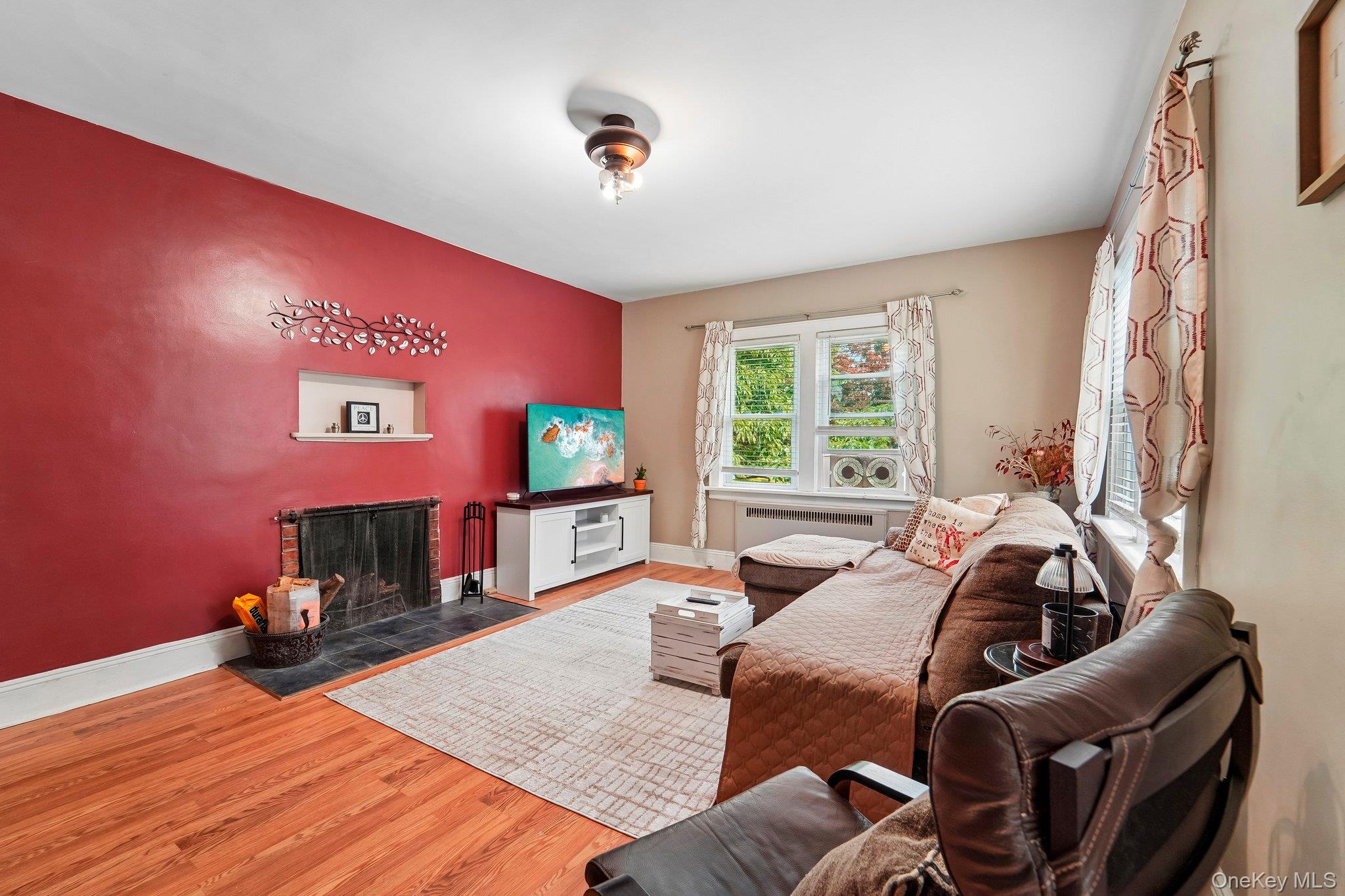 77 Baron De Hirsch Road – For Sale photo 3