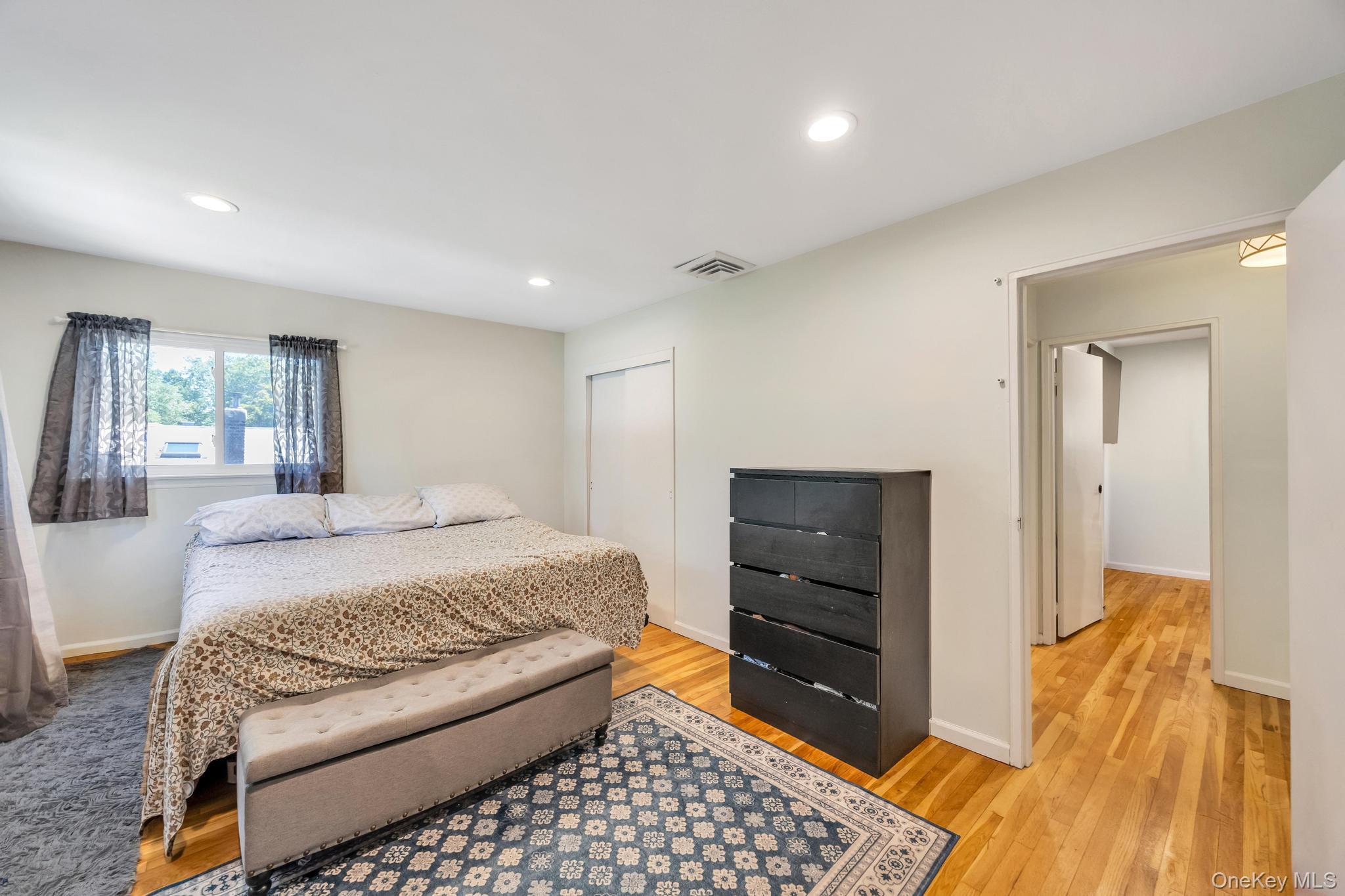99 Burr Road – For Sale photo 28