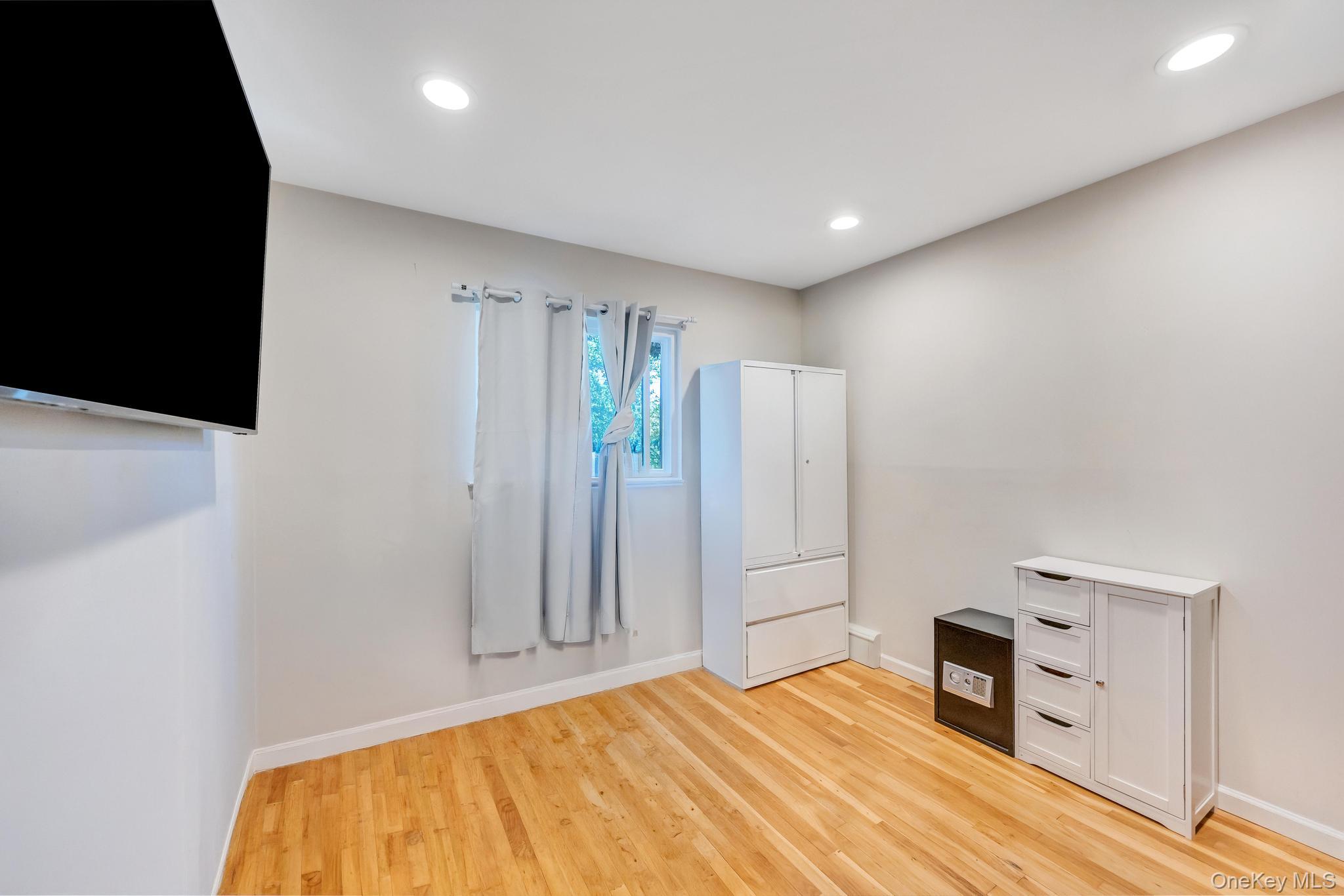 99 Burr Road – For Sale photo 23