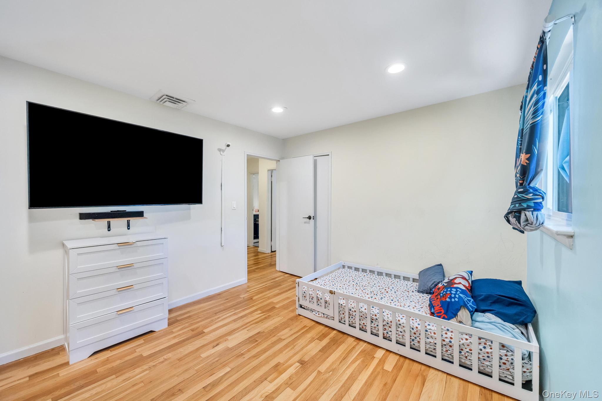 99 Burr Road – For Sale photo 25