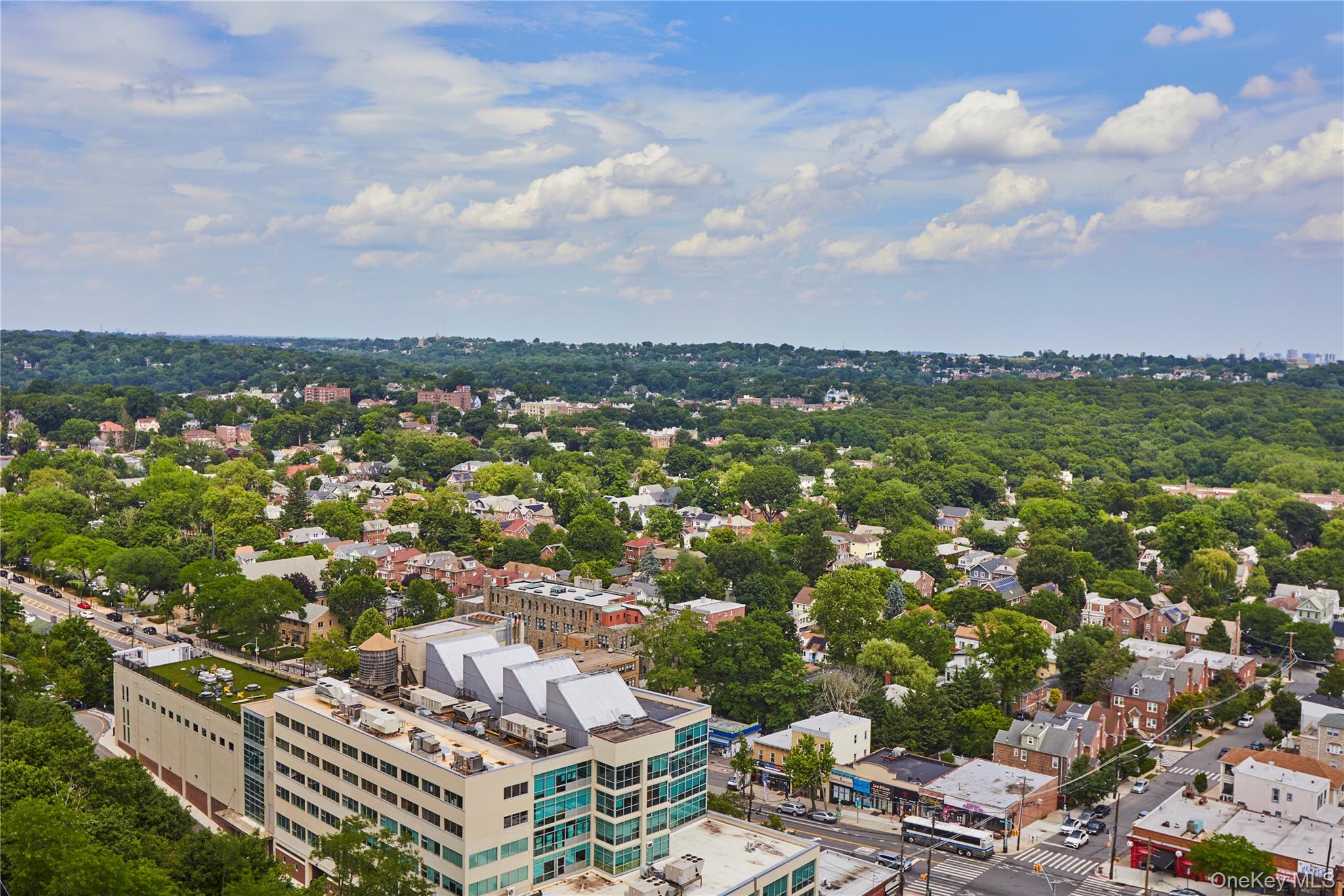 5700 Arlington Avenue, Unit 19G photo 3