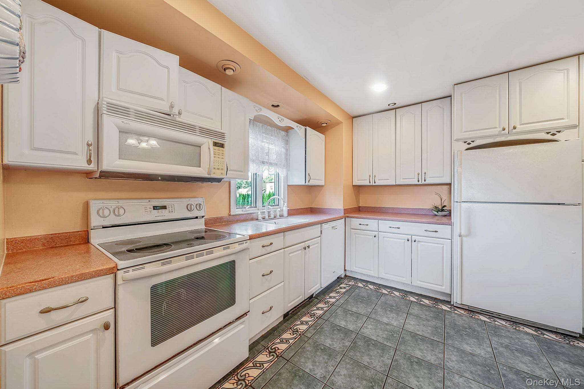 4007 Clark Street – For Sale photo 10