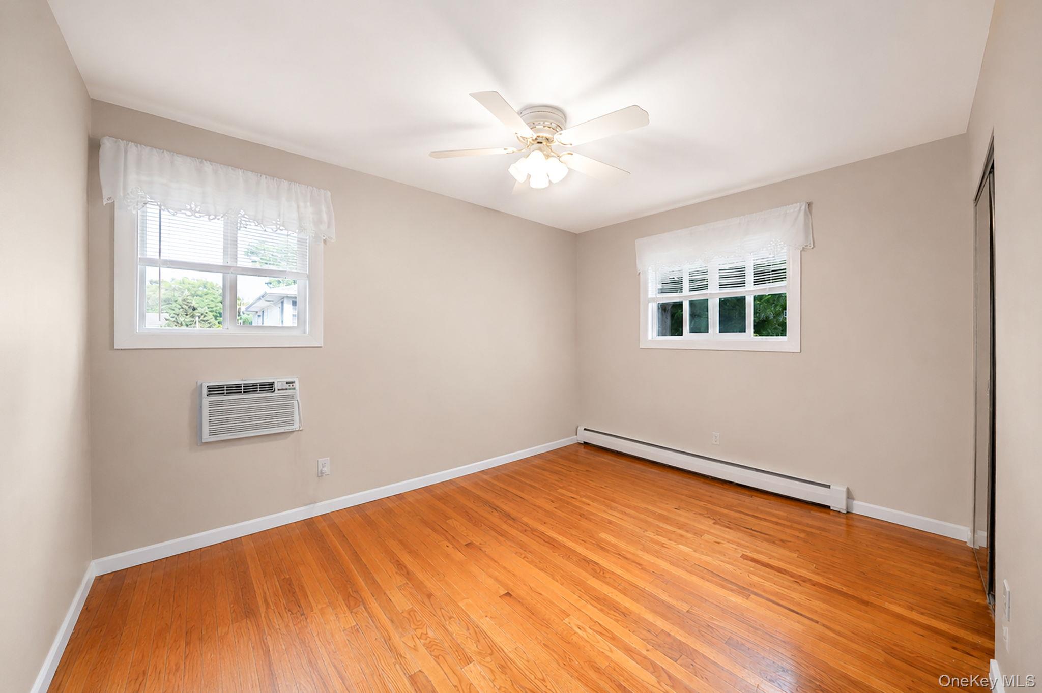 4007 Clark Street – For Sale photo 14