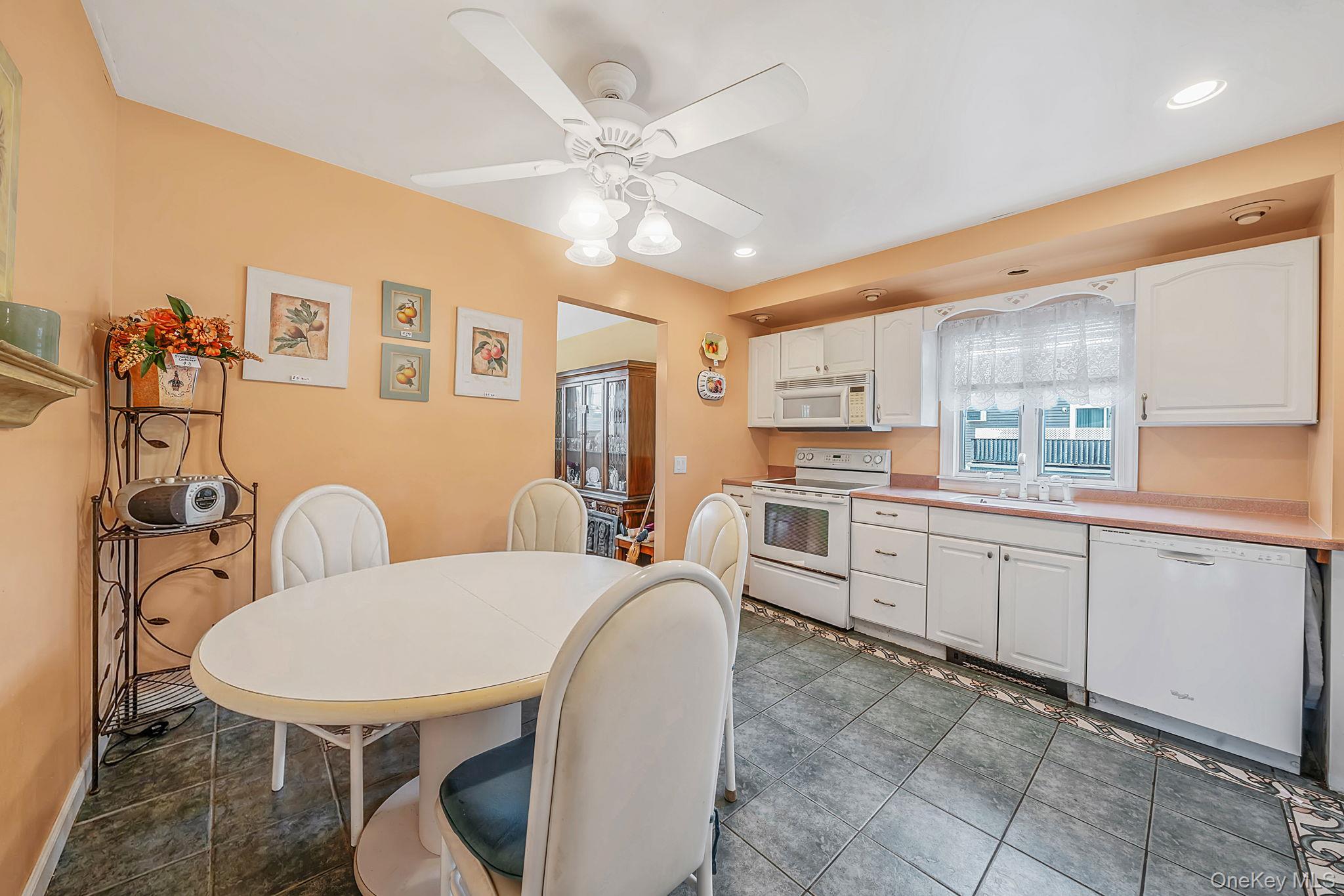 4007 Clark Street – For Sale photo 9