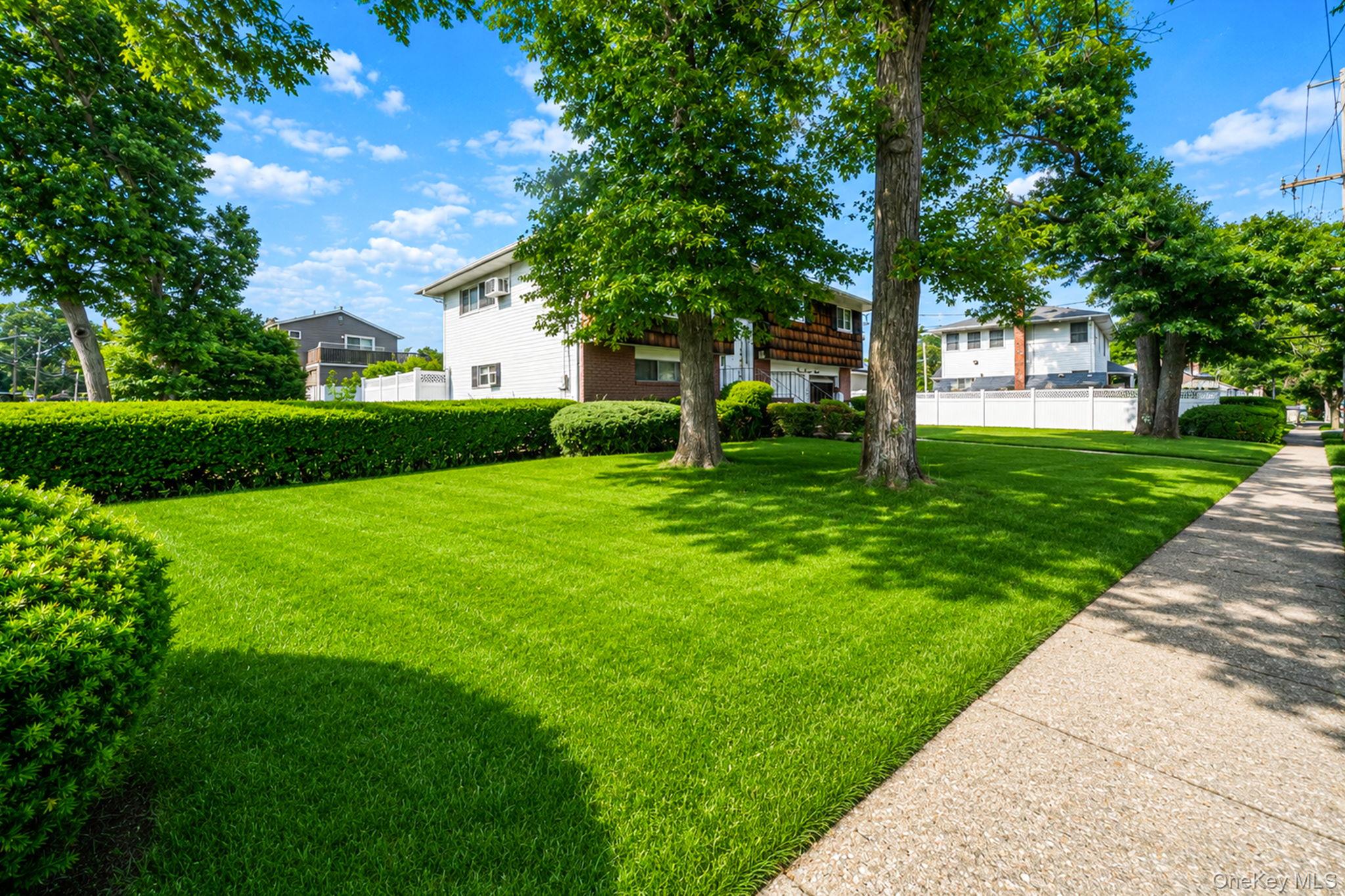 4007 Clark Street – For Sale photo 3