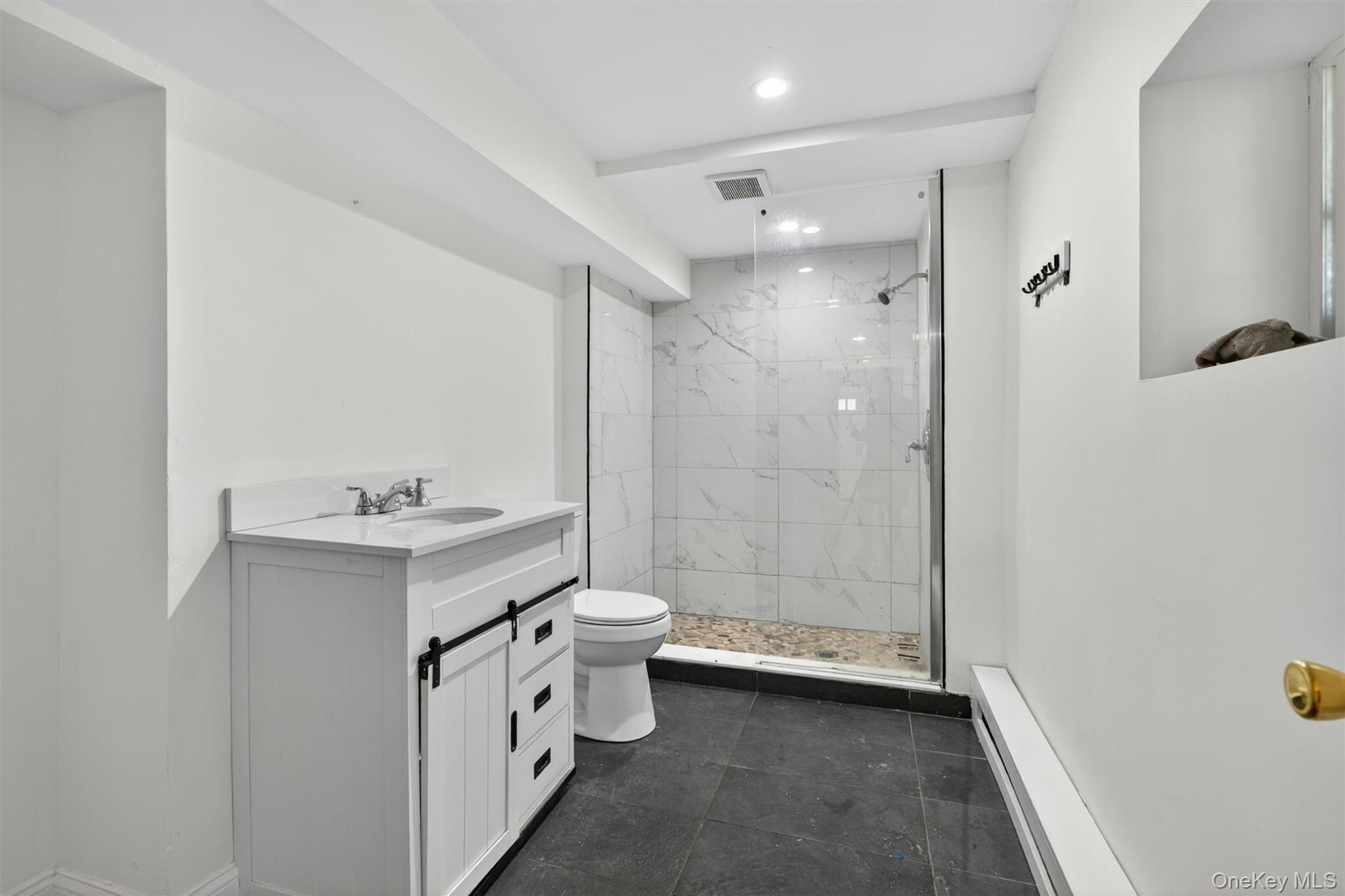 48 South Street – For Sale photo 37