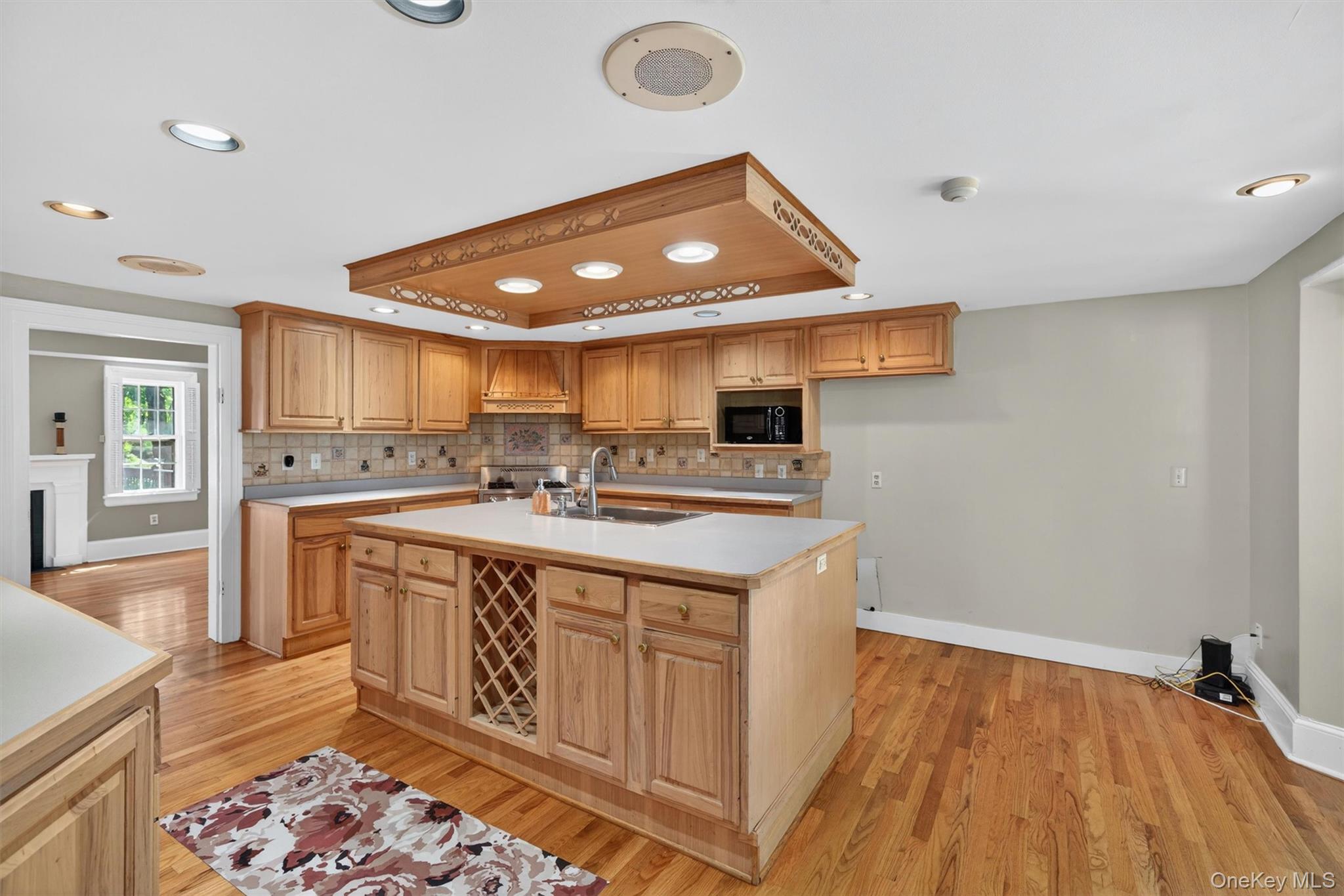 48 South Street – For Sale photo 16