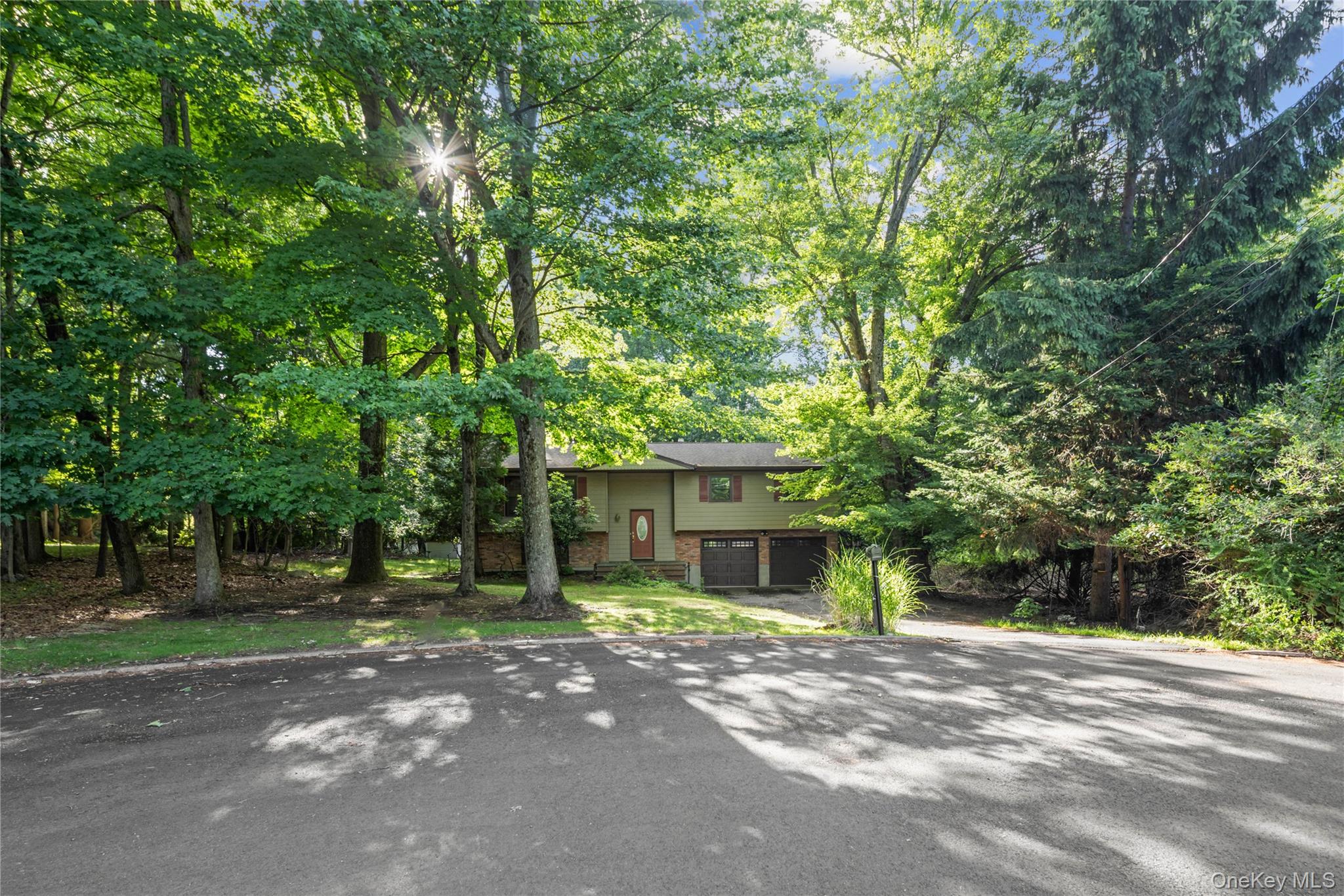 9 Adams Lane – For Sale photo 3