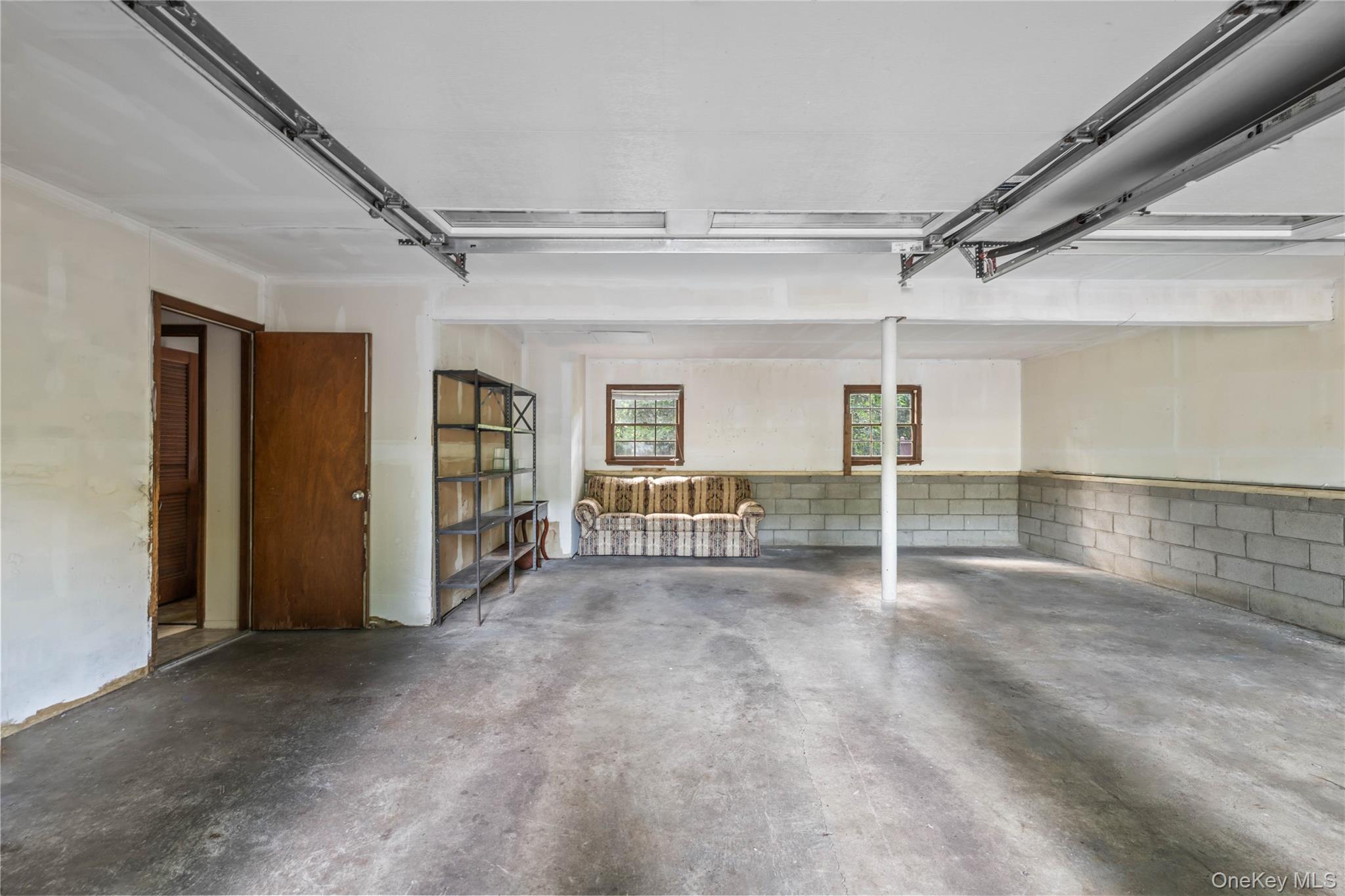 9 Adams Lane – For Sale photo 29