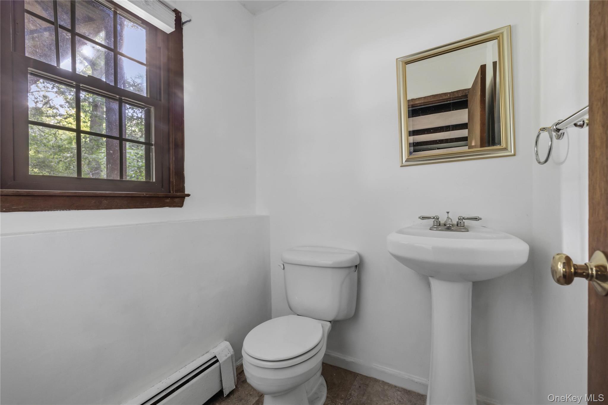 9 Adams Lane – For Sale photo 27