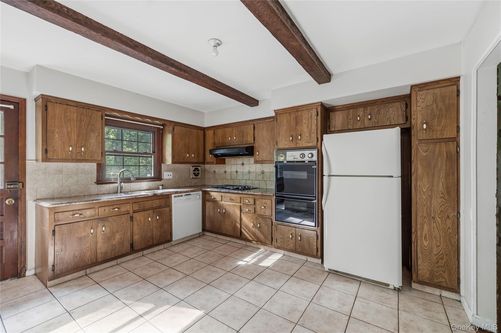 9 Adams Lane – For Sale photo 15