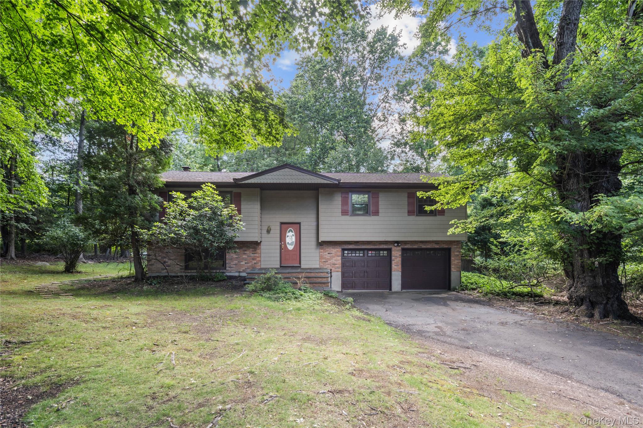 9 Adams Lane – For Sale