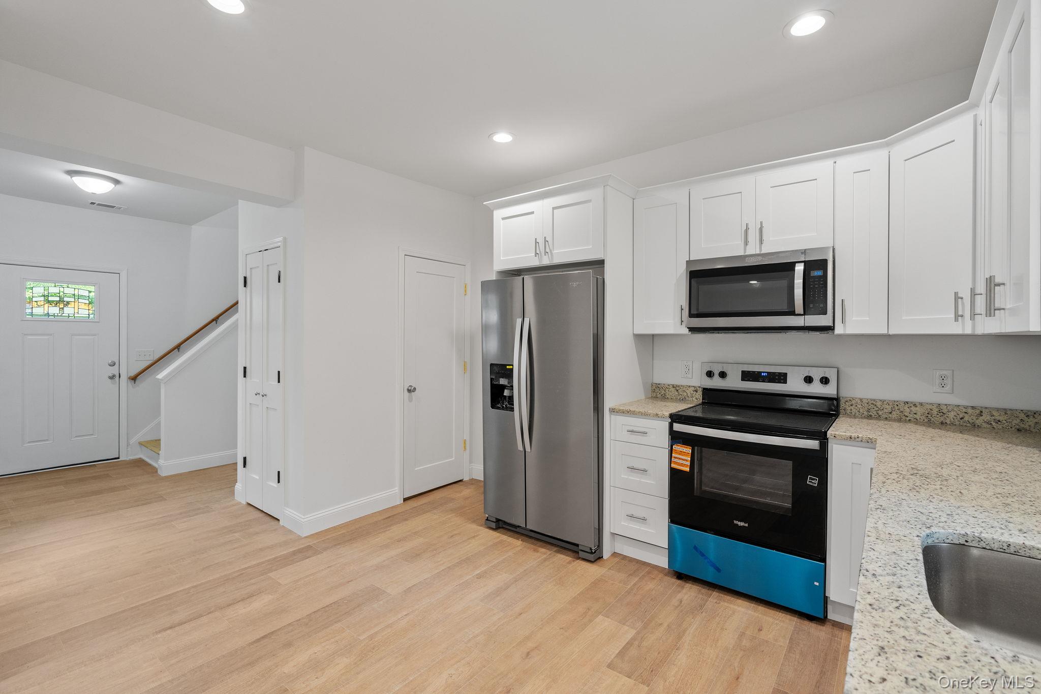 7 Lafayette Street – For Sale photo 3