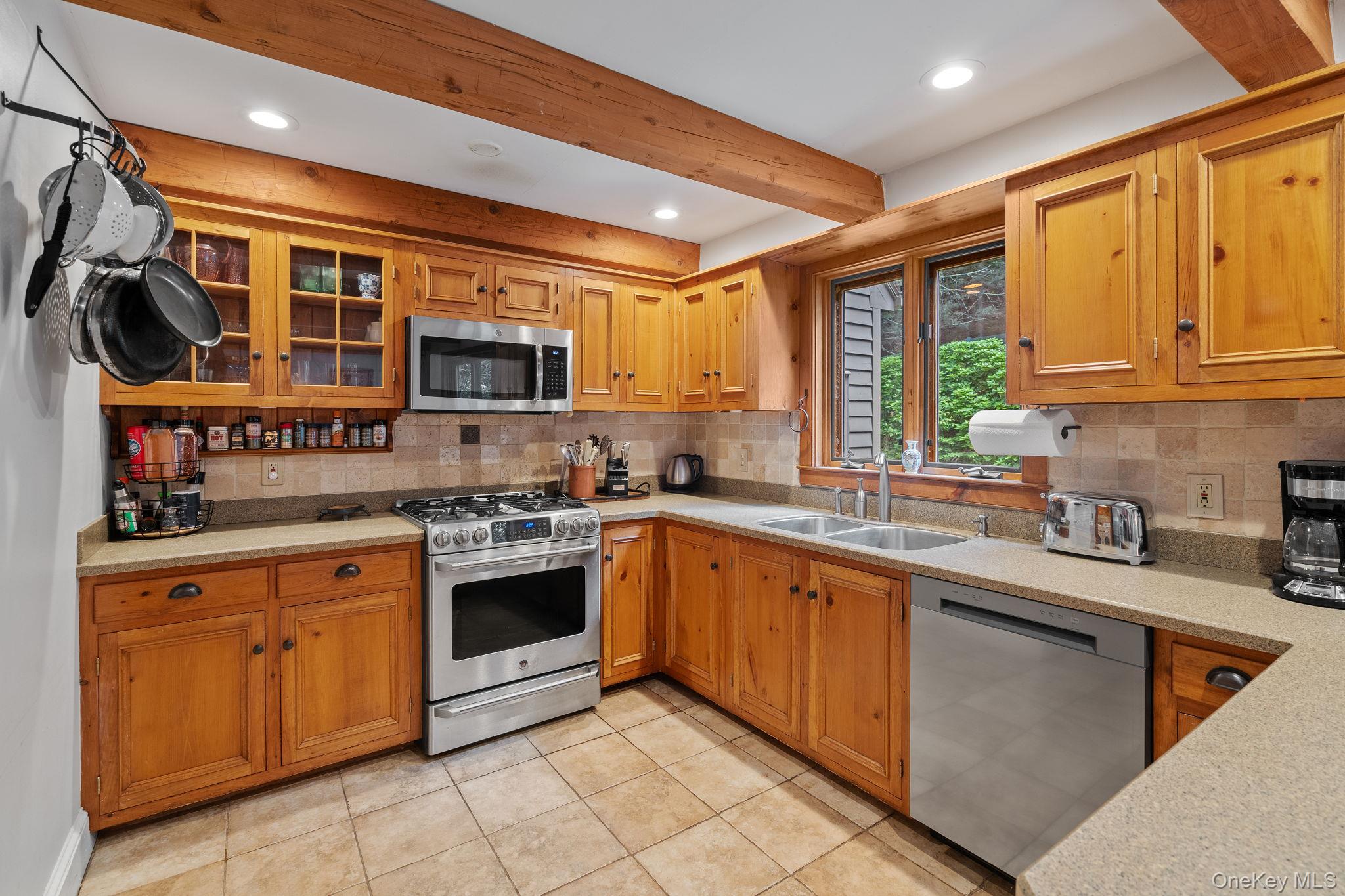 165 Benedict Road – For Sale photo 3