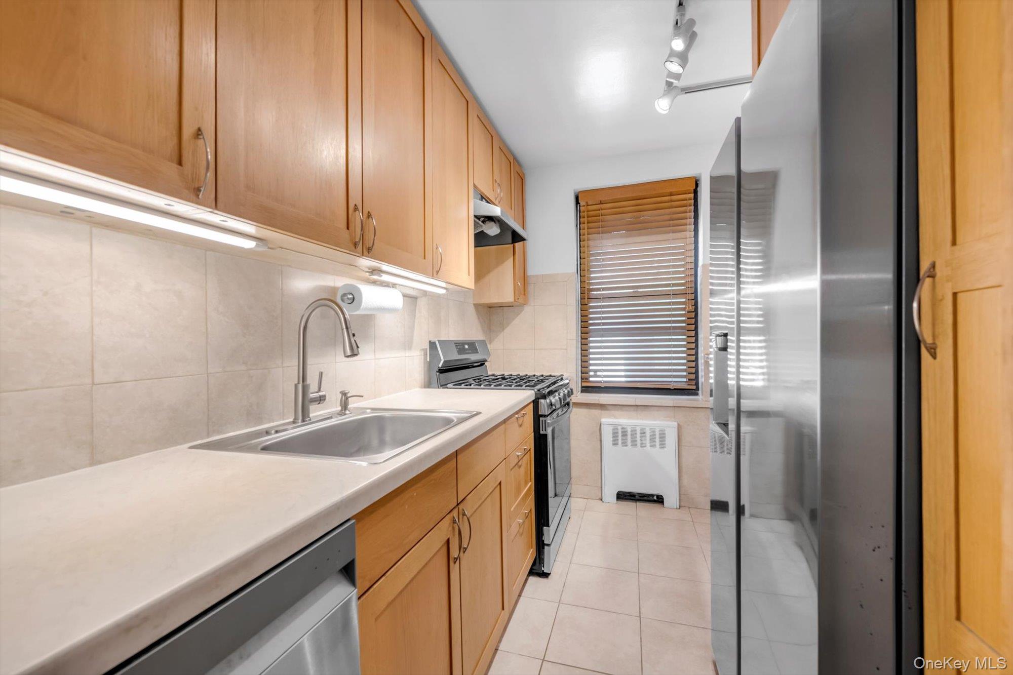 32-20 89th Street, Unit 108 photo 12