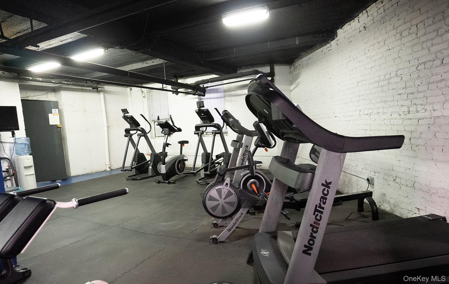 2190 Boston Road, Unit 5M photo 20