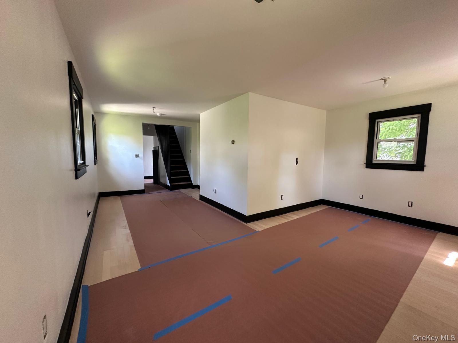 423 Hinman Place – For Sale photo 27