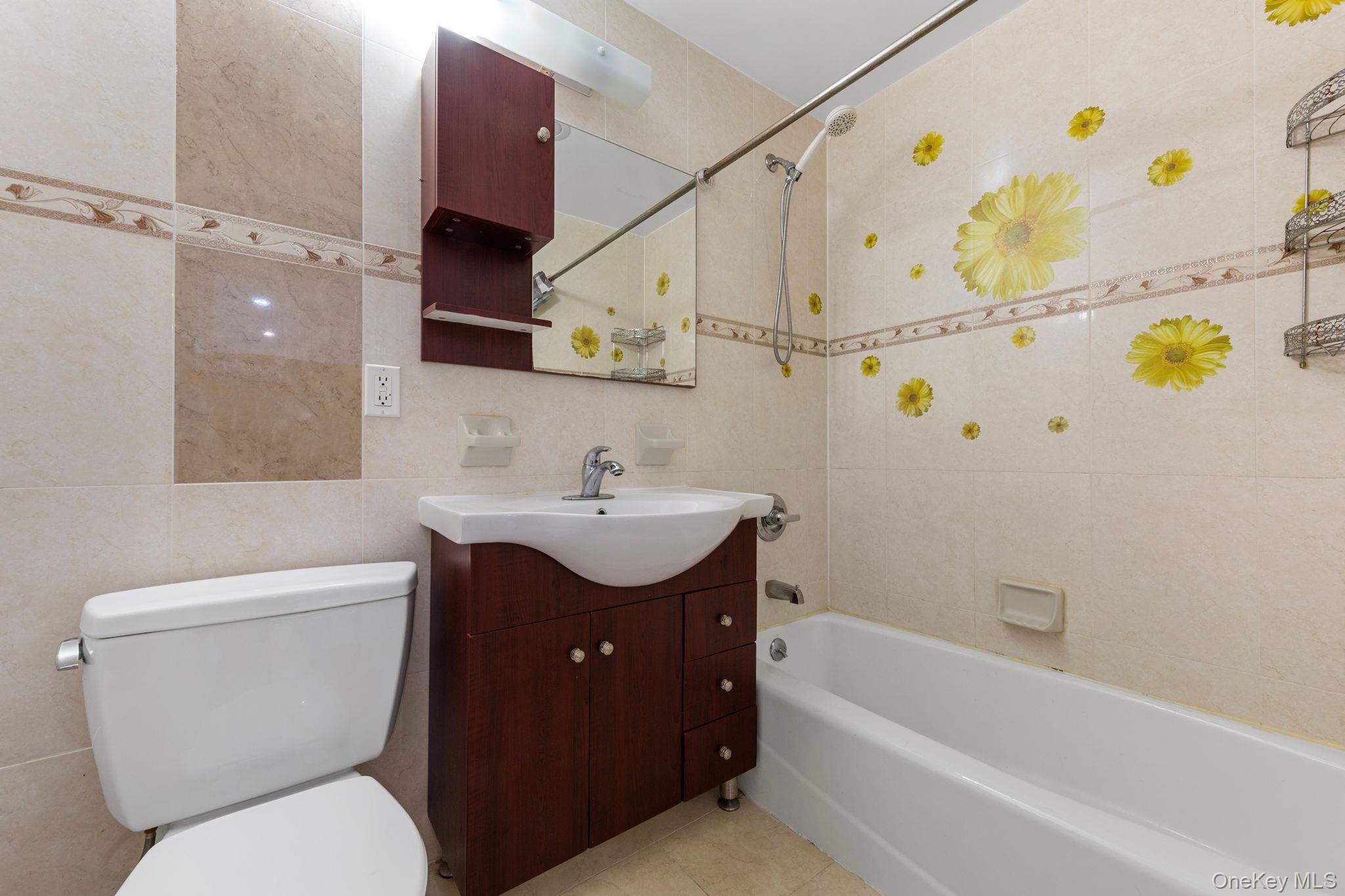 37-20 Prince st. – For Sale photo 9